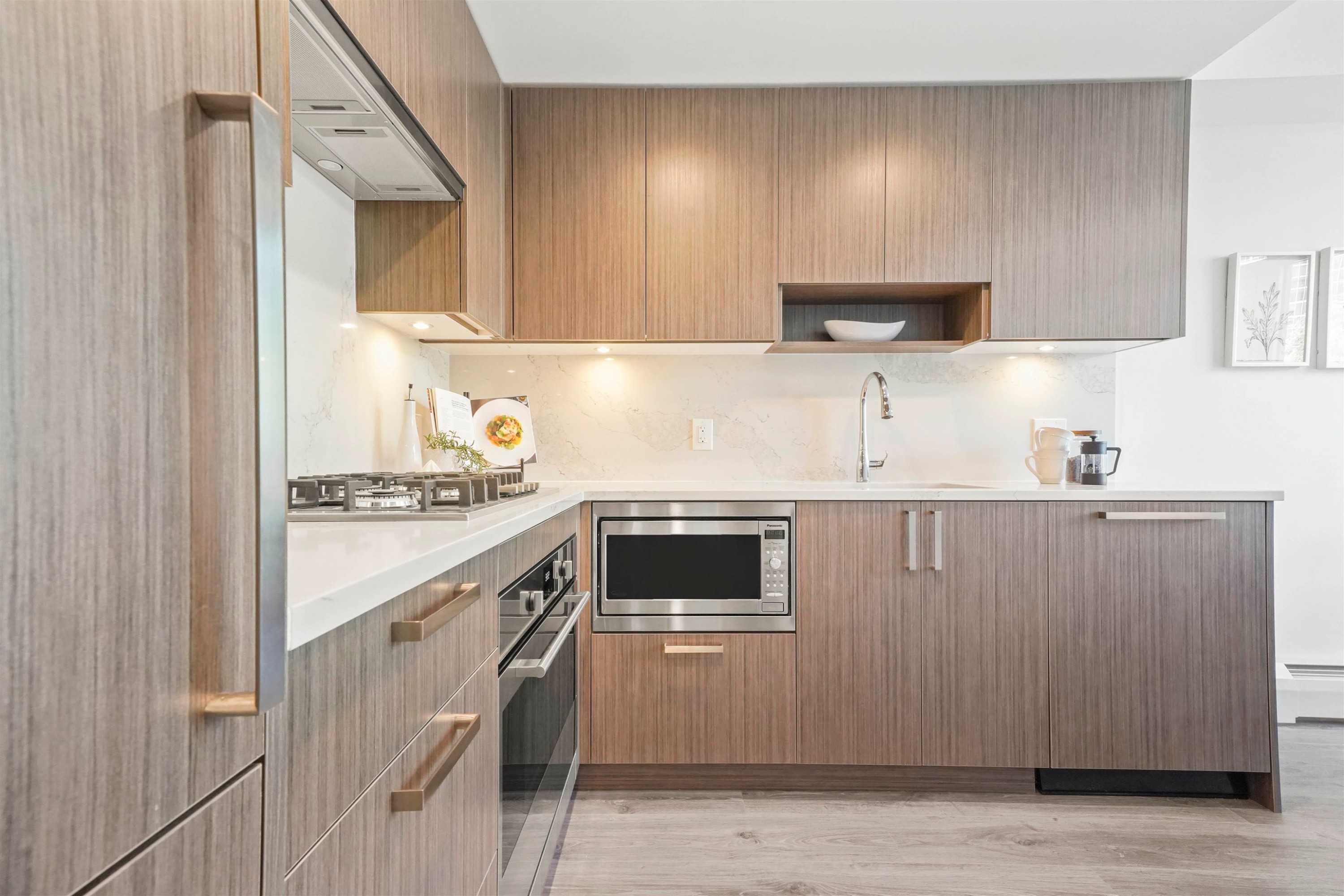 8-13350 Central Avenue, Surrey, BC