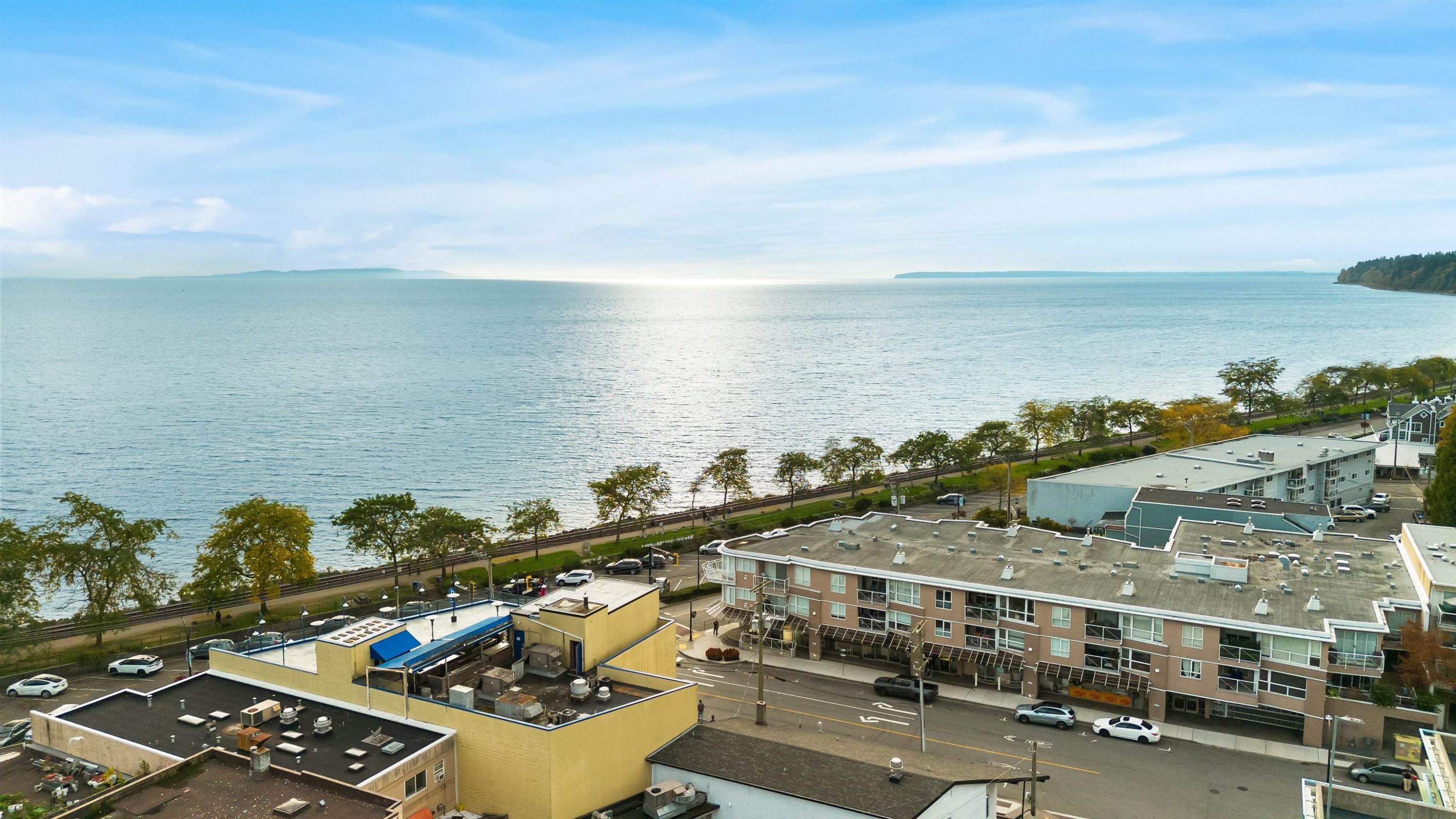 206-1119 Vidal Street, White Rock, BC