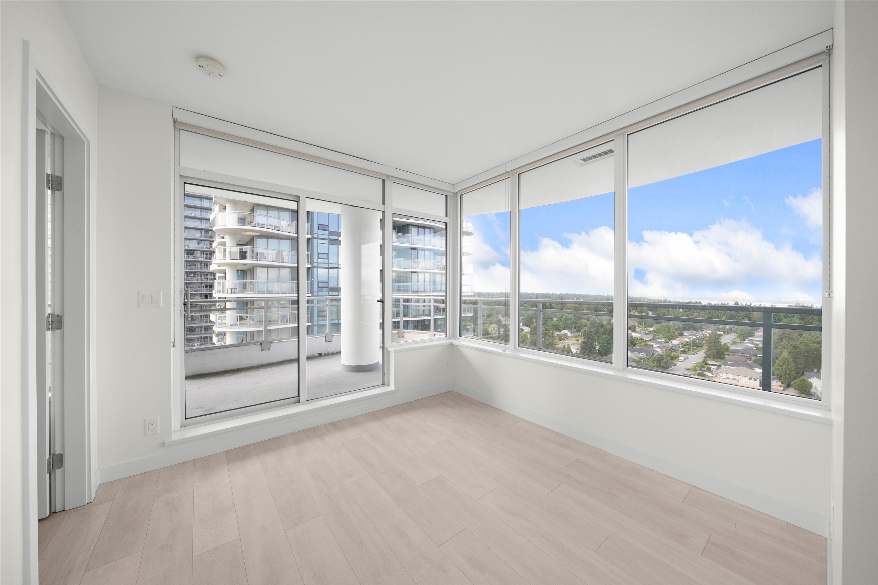 2108-13318 104 Avenue, Surrey, BC