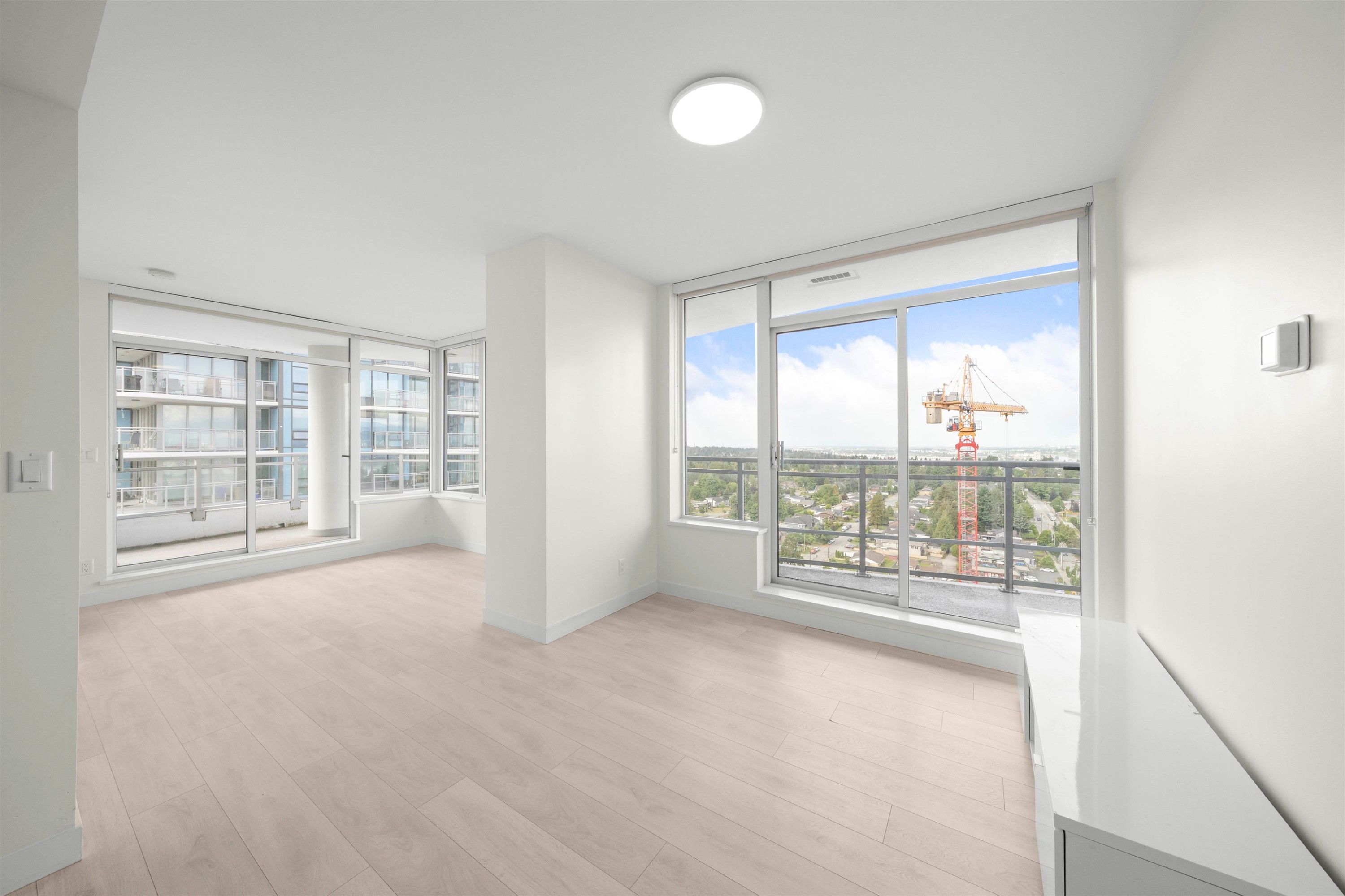 2108-13318 104 Avenue, Surrey, BC