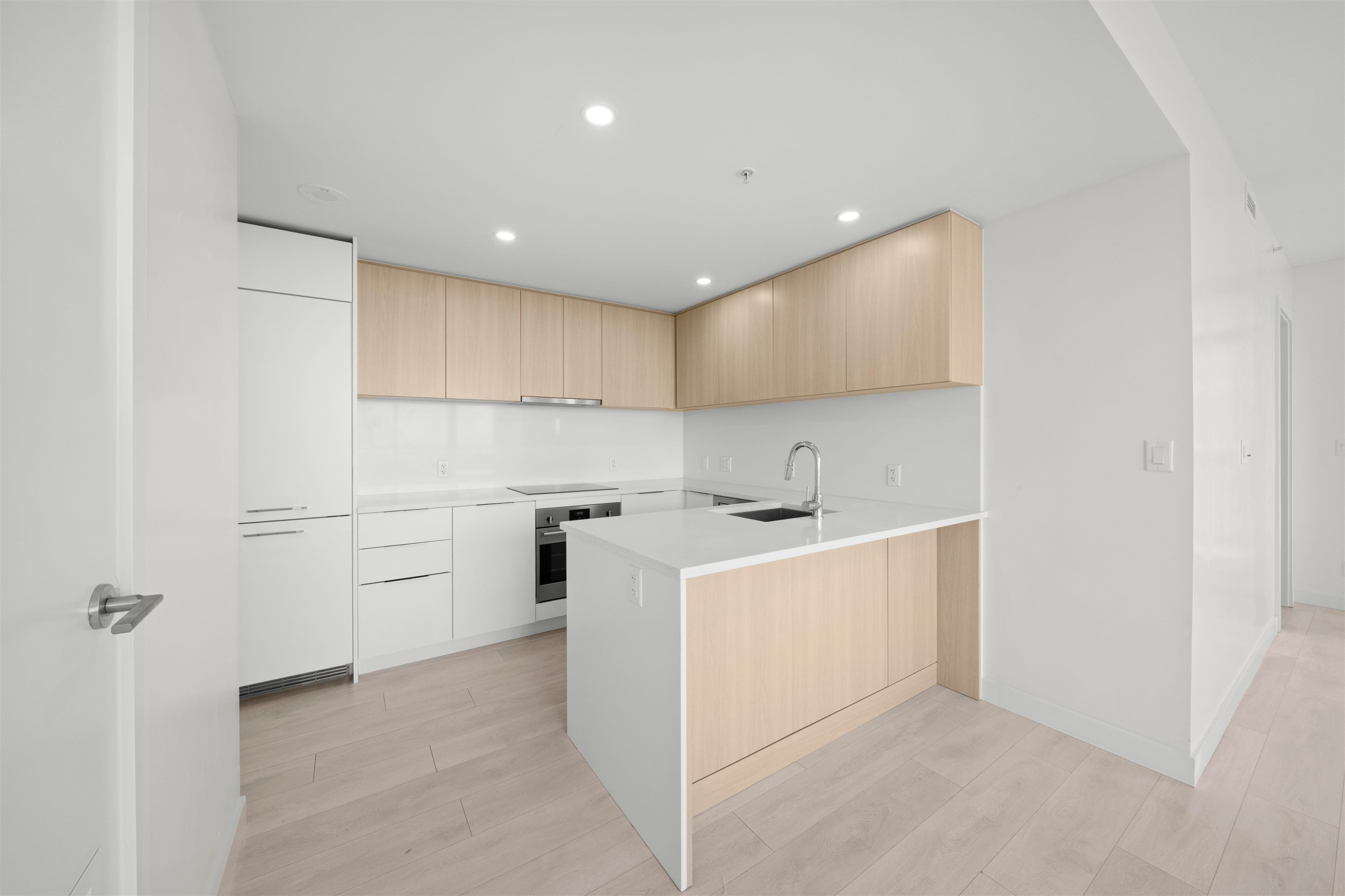 2108-13318 104 Avenue, Surrey, BC