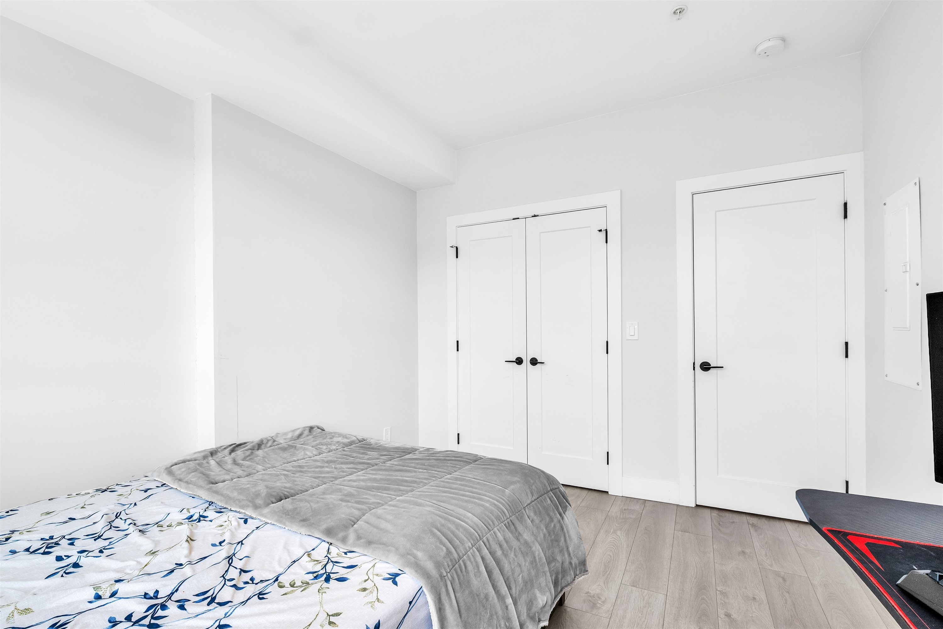 212-14818 60 Avenue, Surrey, BC