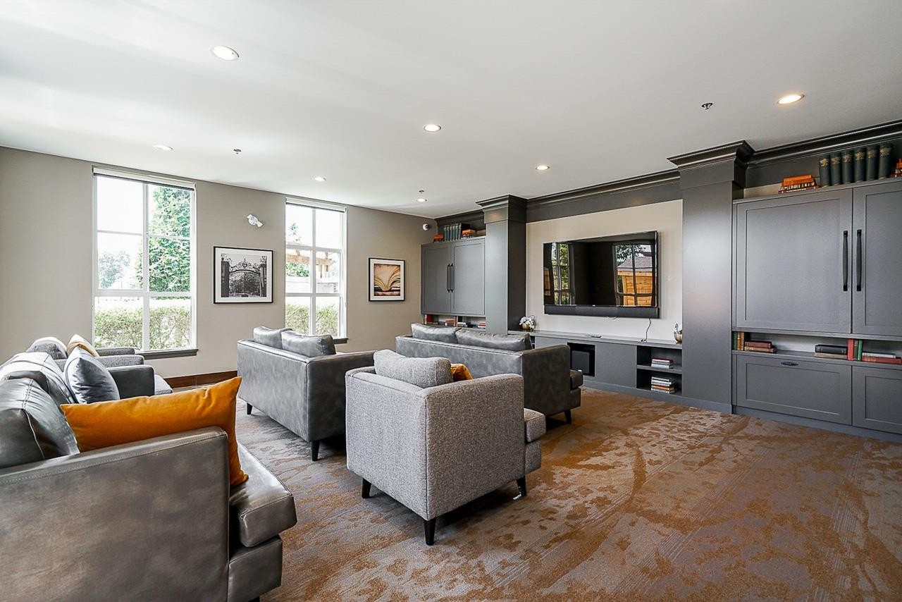 421-3323 151 Street, Surrey, BC