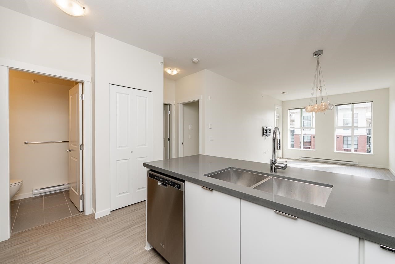 421-3323 151 Street, Surrey, BC