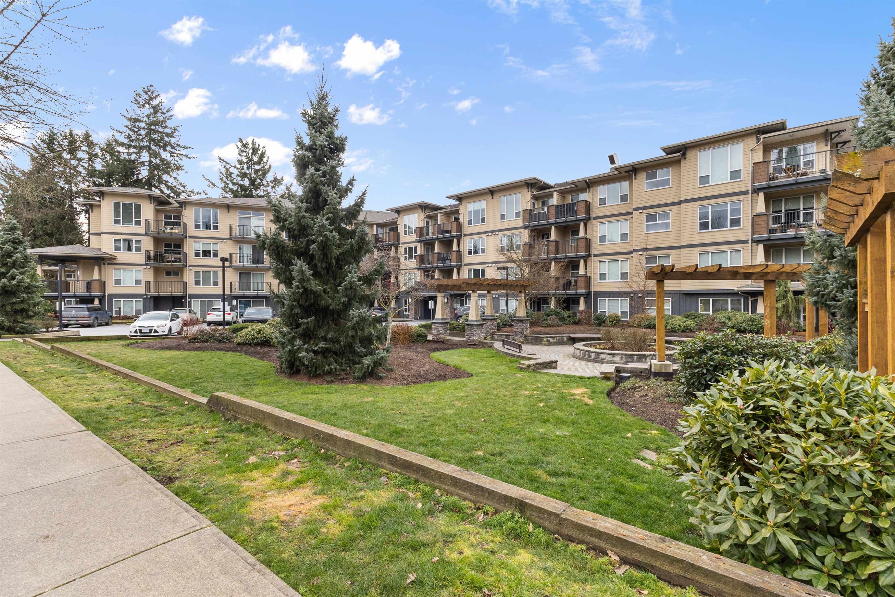 321-2565 Campbell Avenue, Abbotsford, BC