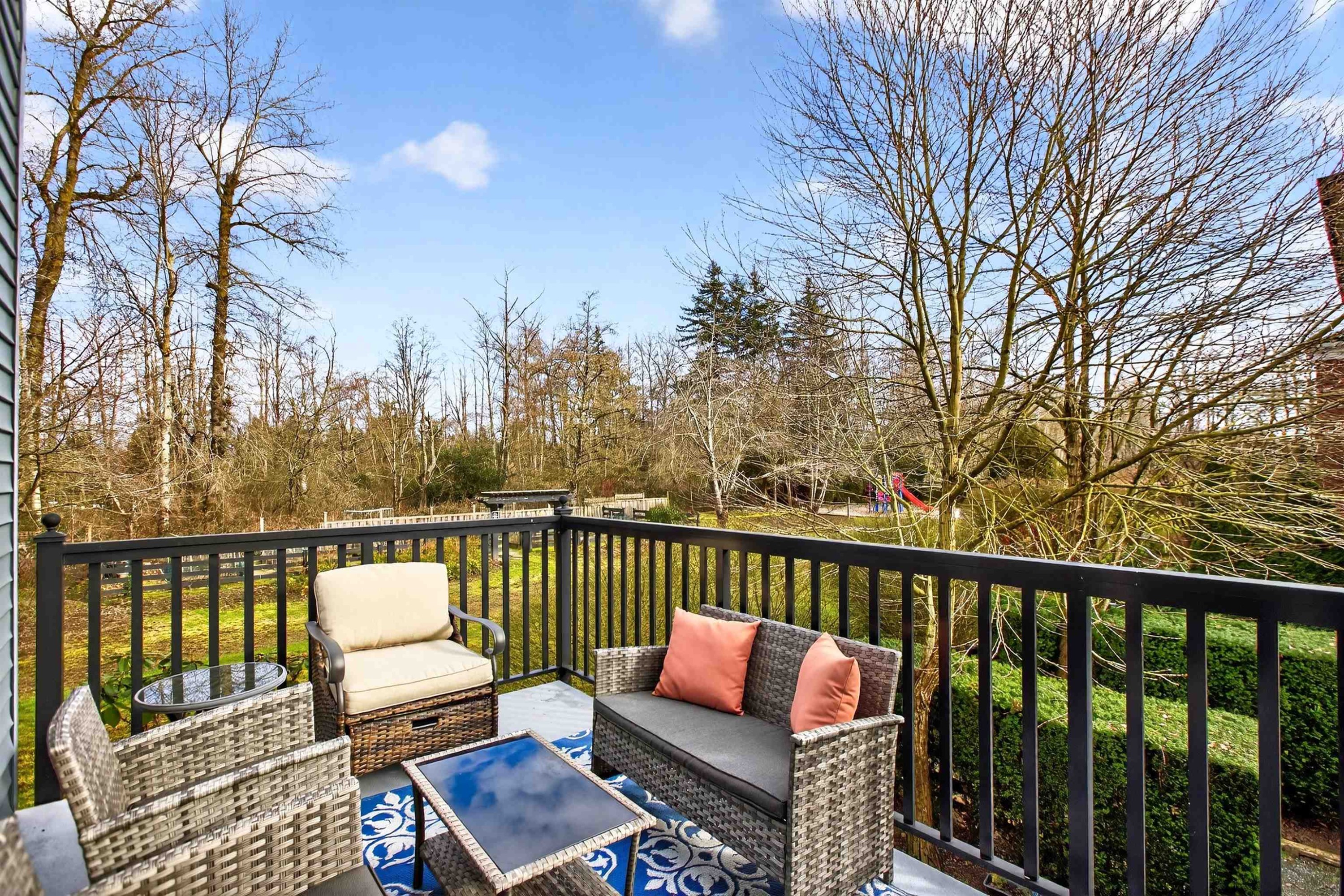 23-18983 72A Avenue, Surrey, BC