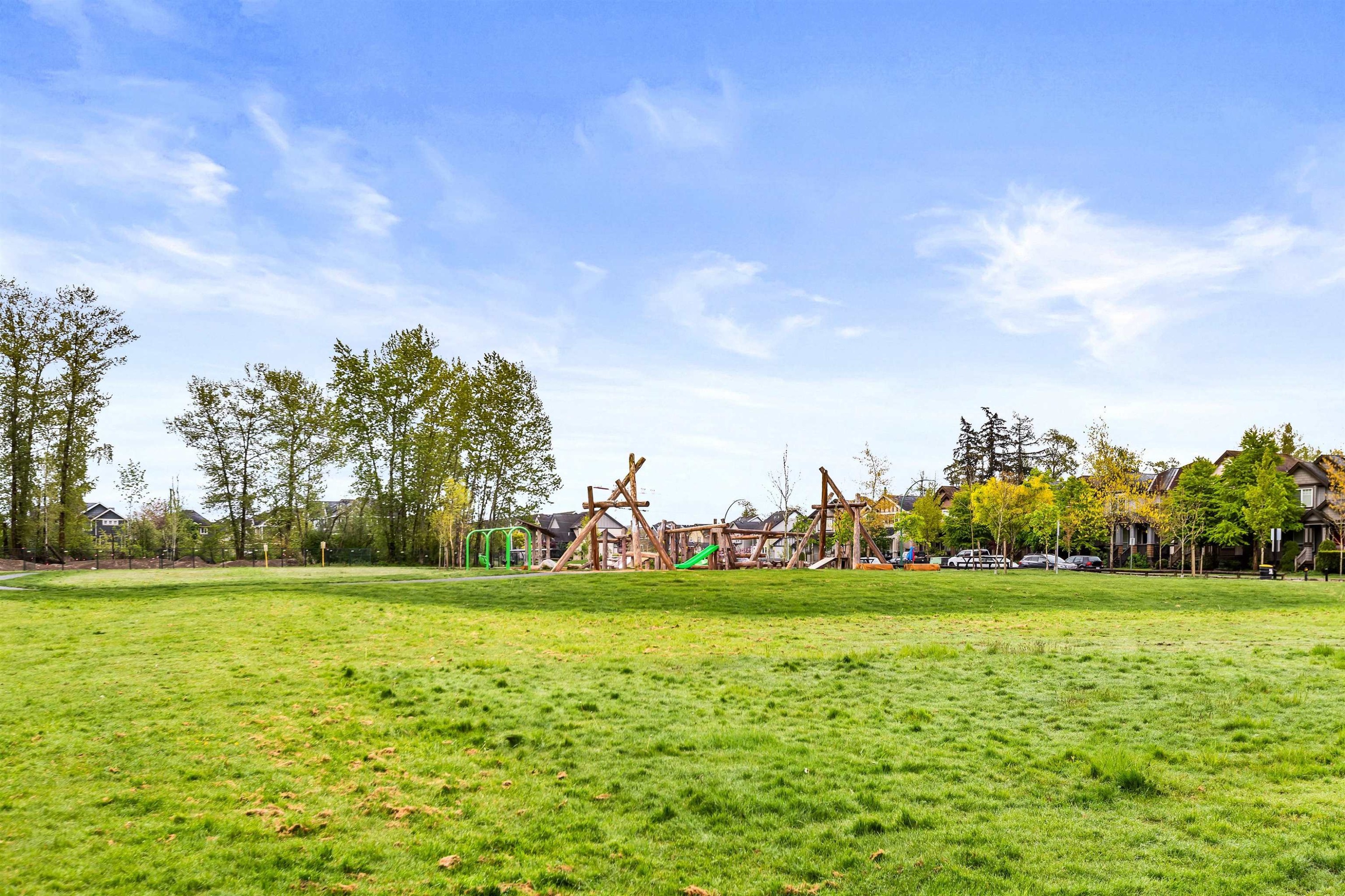 23-18983 72A Avenue, Surrey, BC