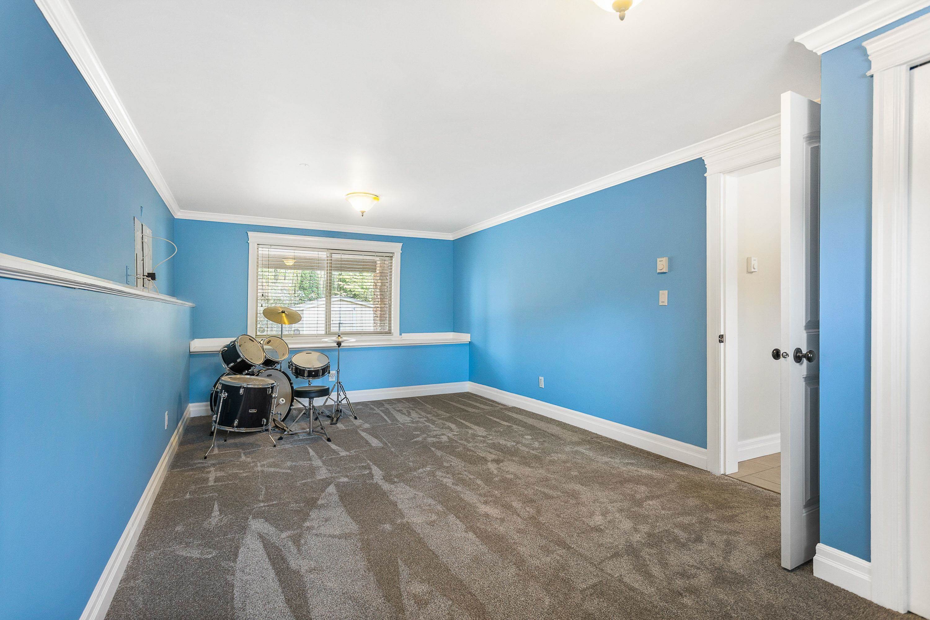 9729 216 Street, Langley, BC