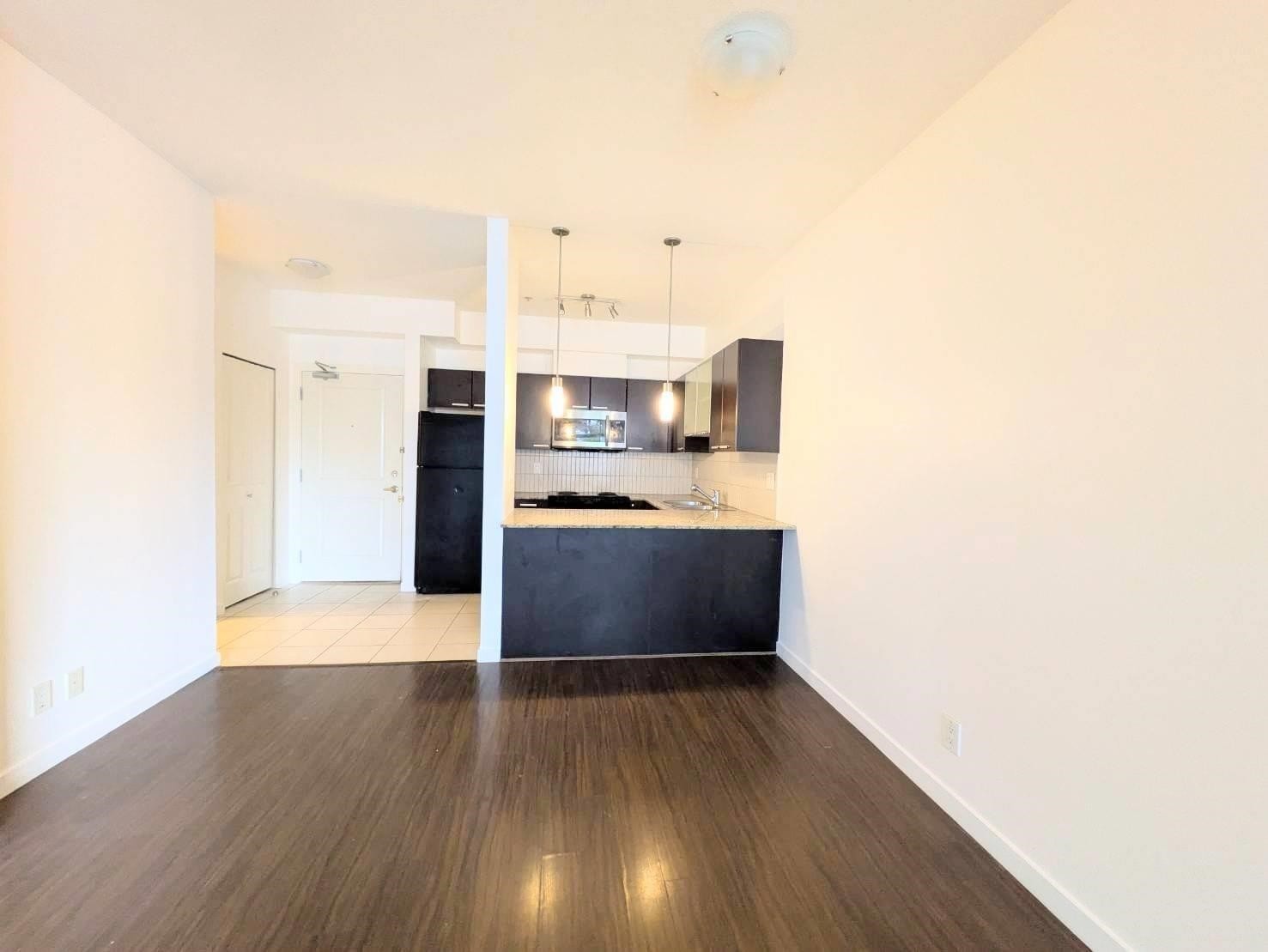 106-10499 University Drive, Surrey, BC