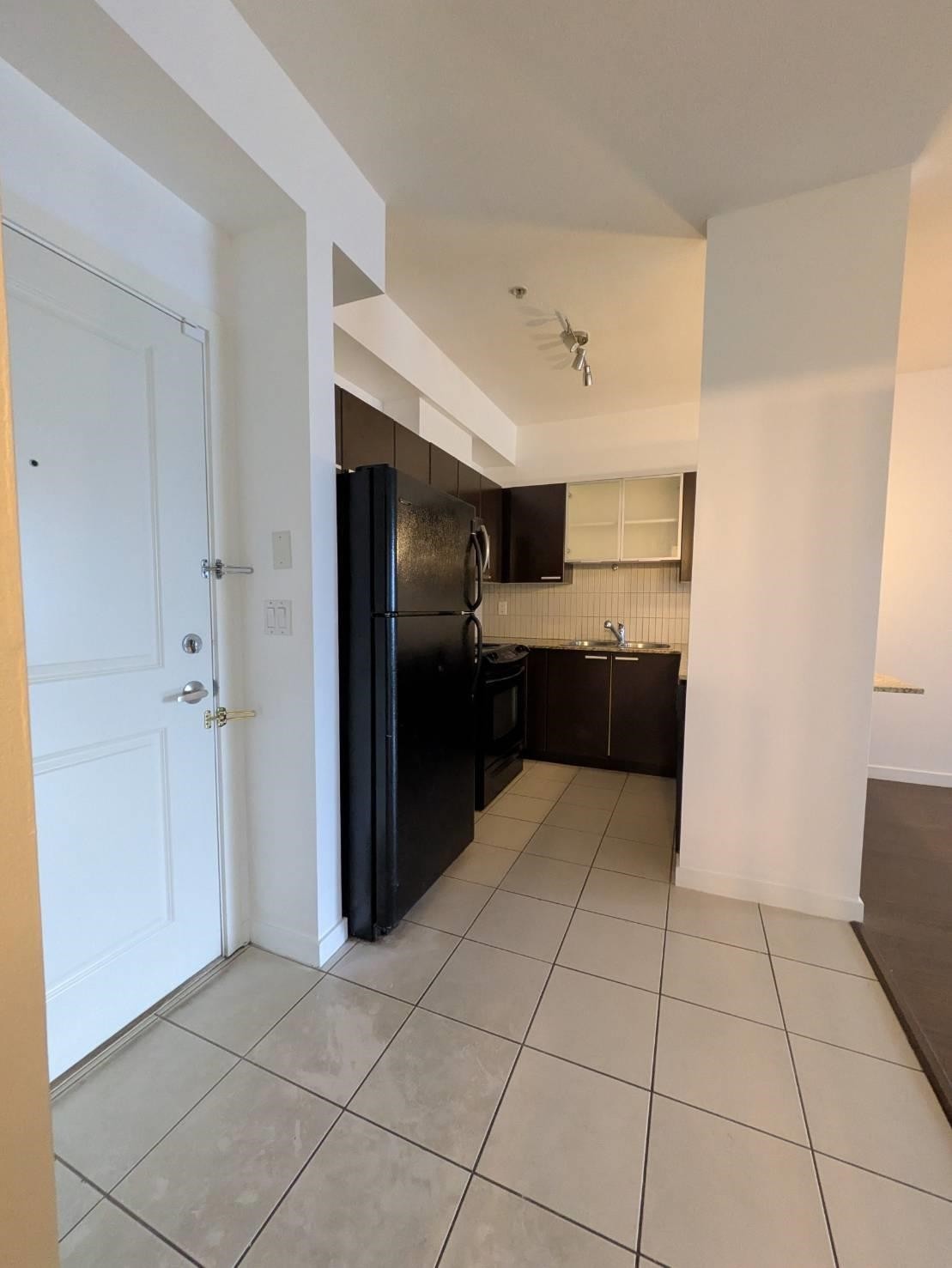 106-10499 University Drive, Surrey, BC