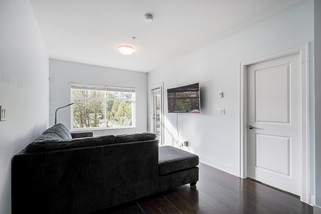 316-6480 195A Street, Surrey, BC