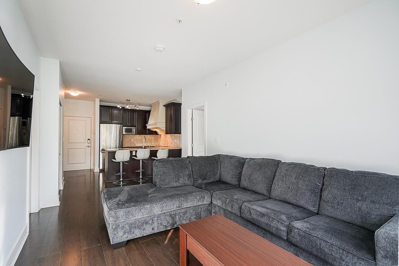 316-6480 195A Street, Surrey, BC