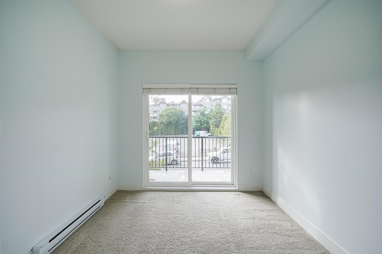 316-6480 195A Street, Surrey, BC