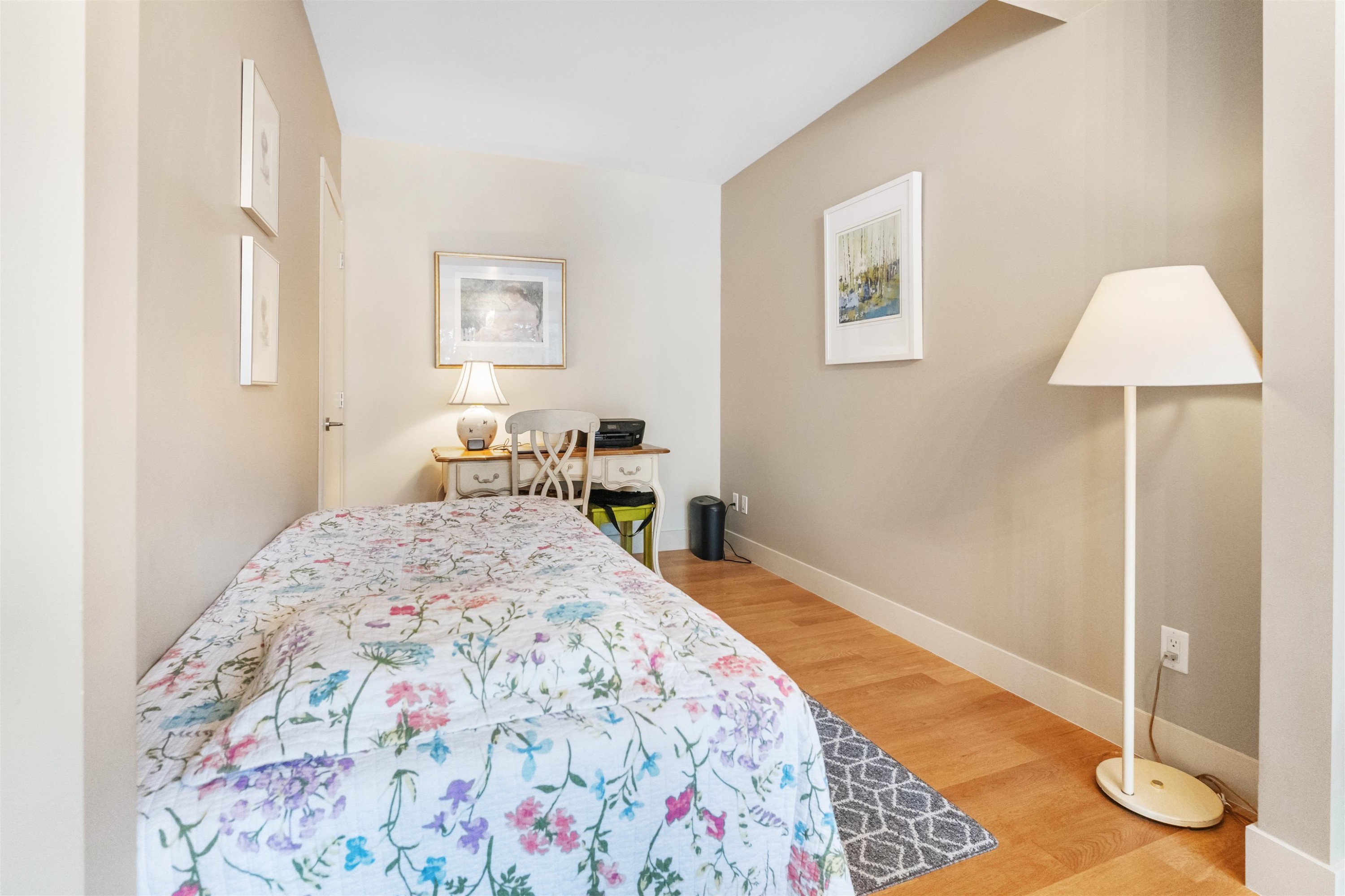 303-1473 Johnston Road, White Rock, BC