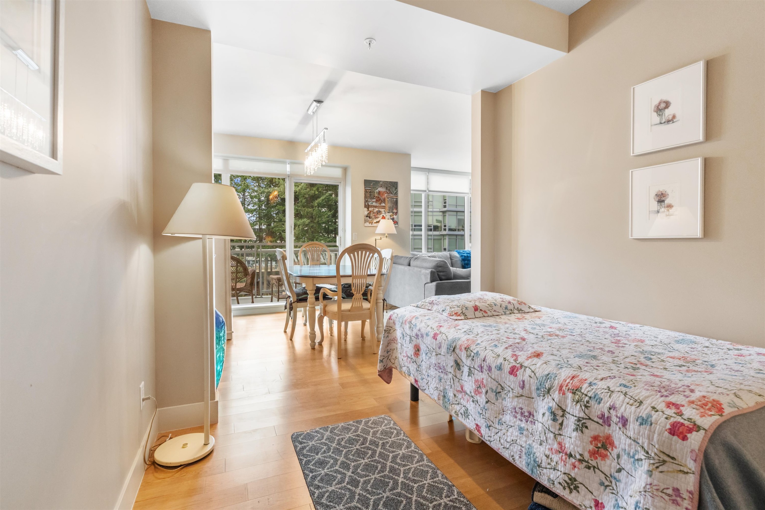 303-1473 Johnston Road, White Rock, BC