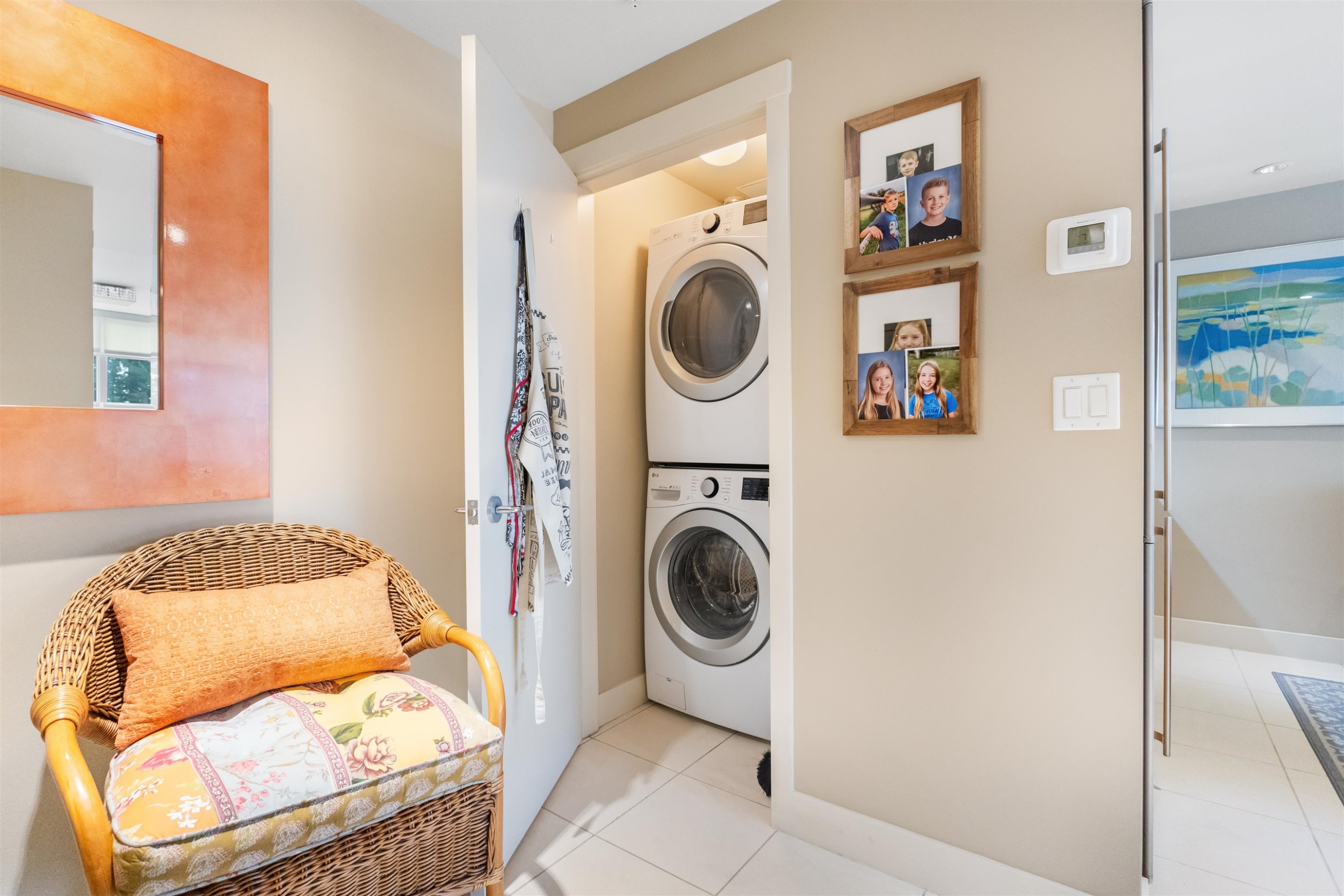 303-1473 Johnston Road, White Rock, BC