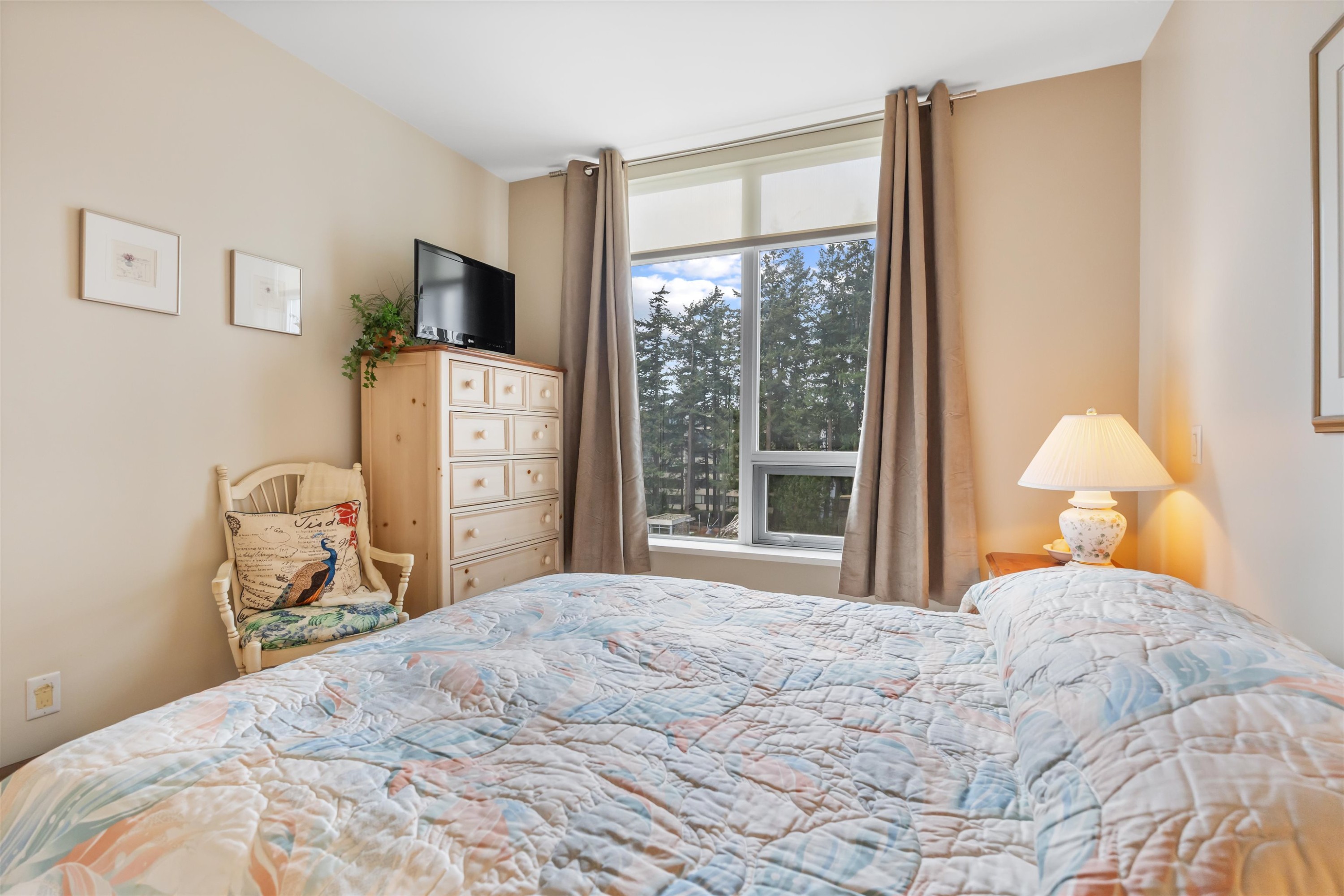 303-1473 Johnston Road, White Rock, BC