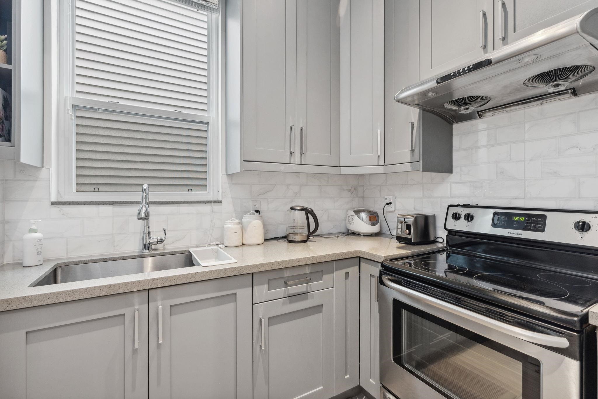 5926 139A Street, Surrey, BC