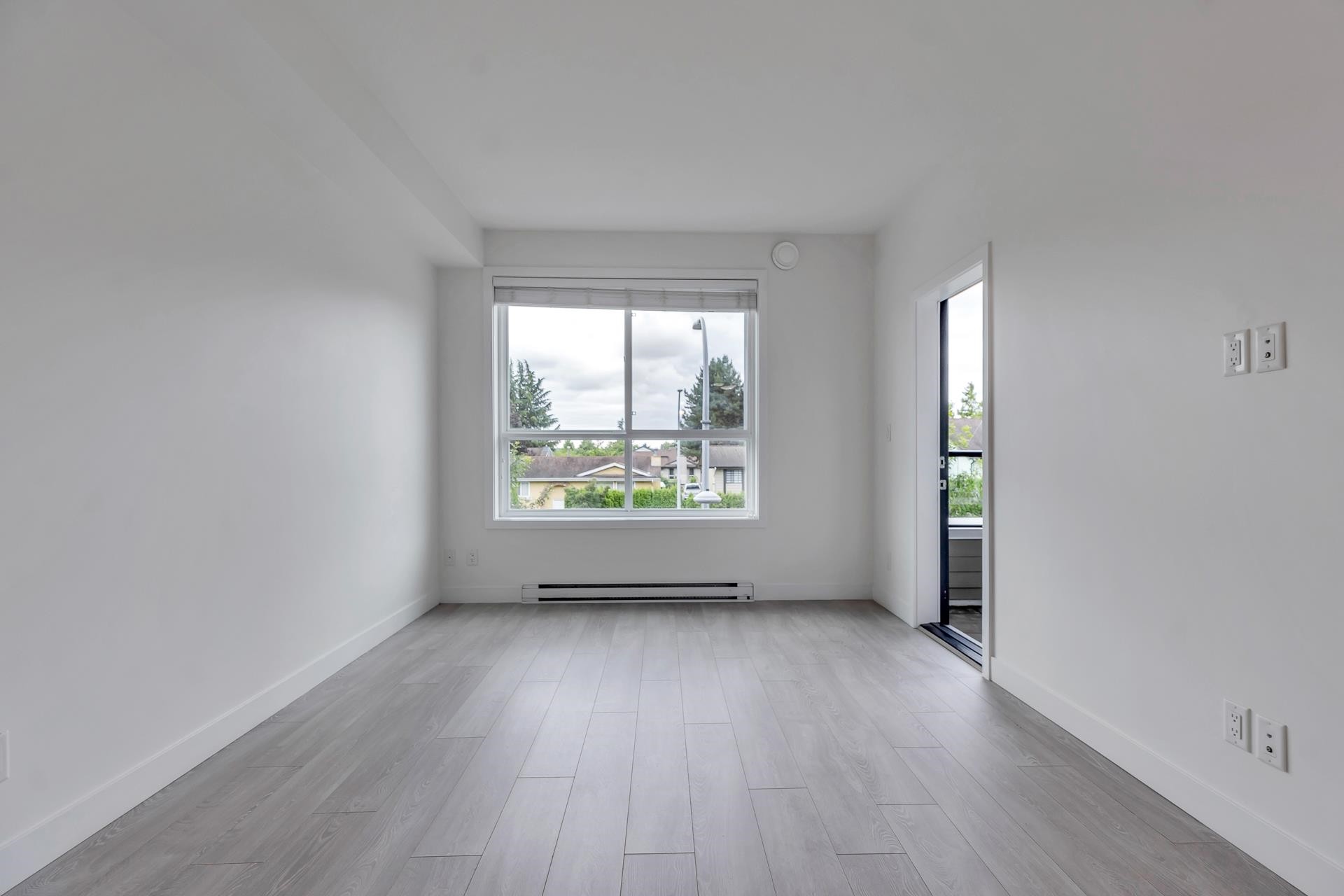 204-19567 64 Avenue, Surrey, BC