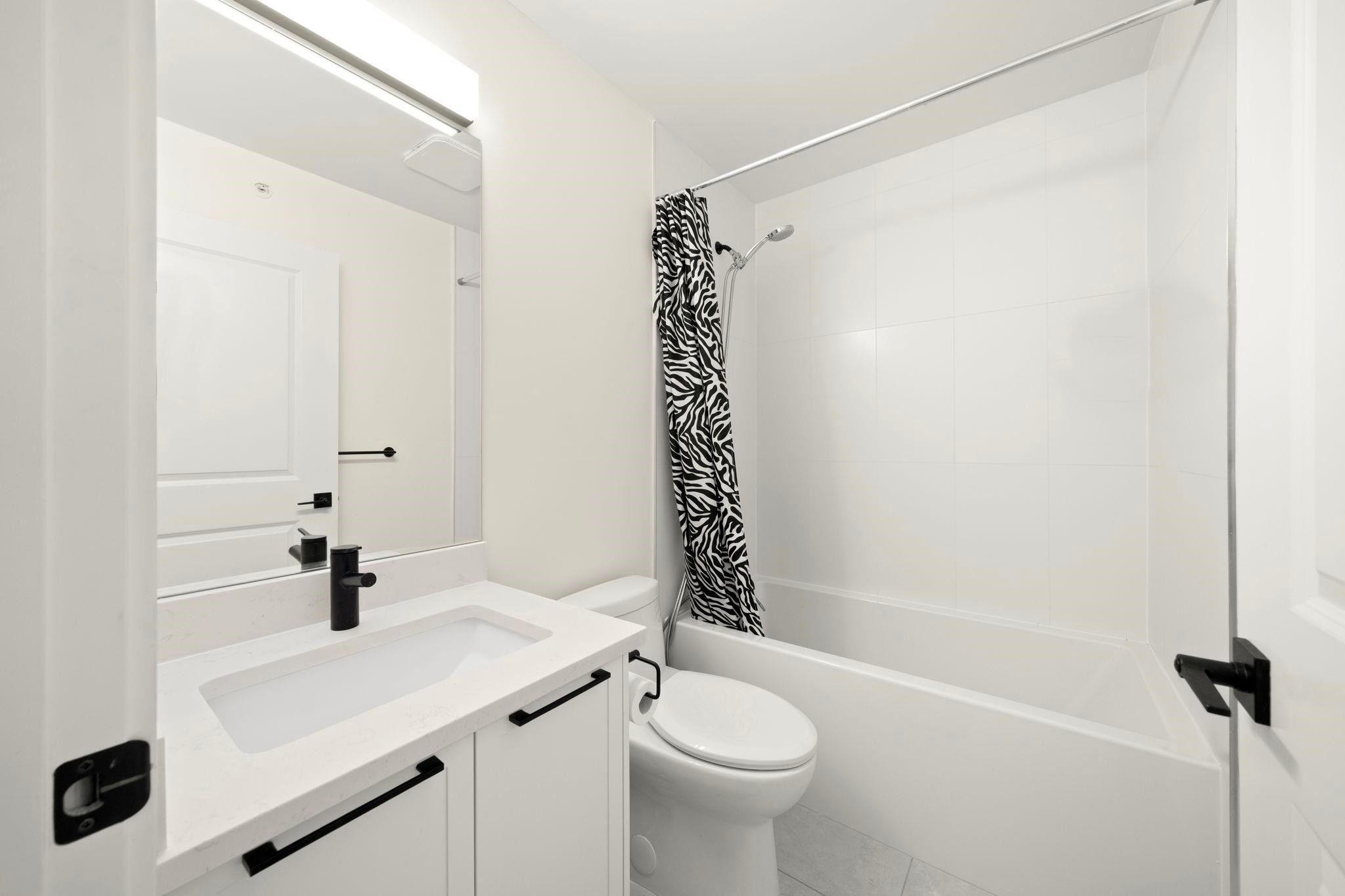 37-19897 75A Avenue, Langley, BC