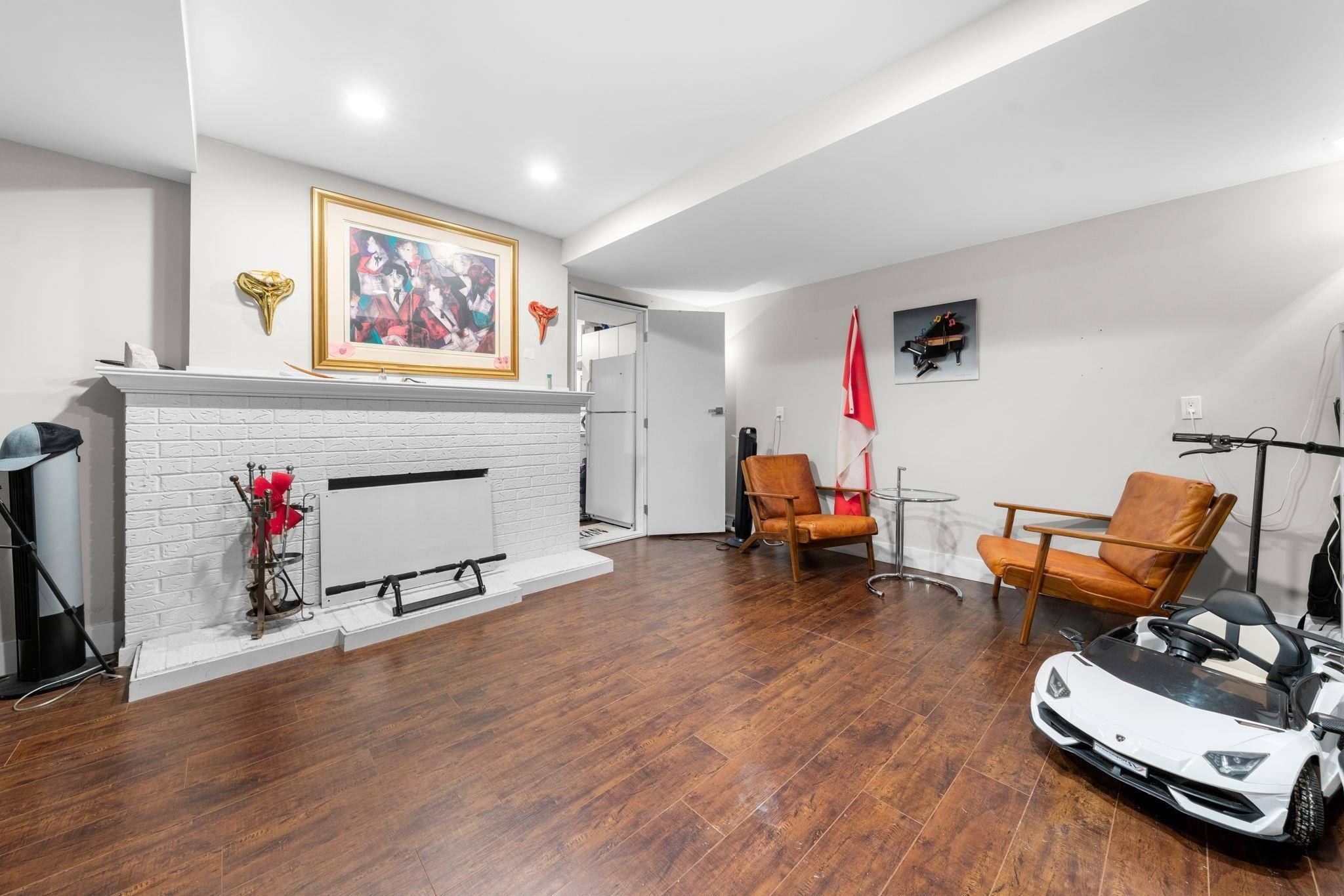 1276 Kent Street, White Rock, BC