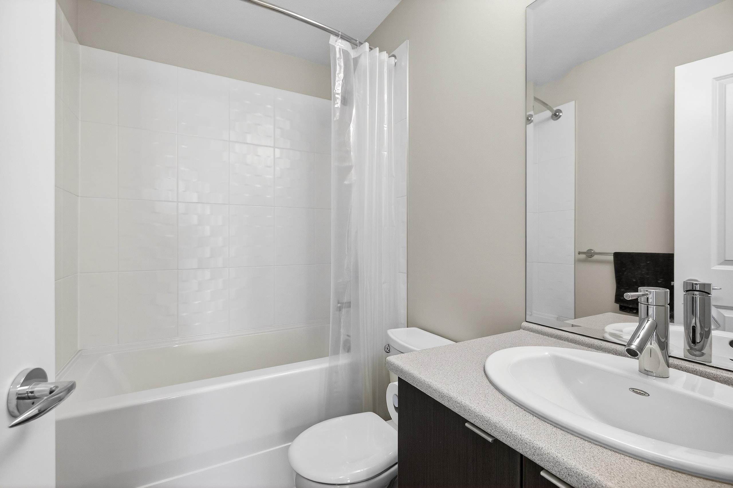 66-19505 68A Avenue, Surrey, BC