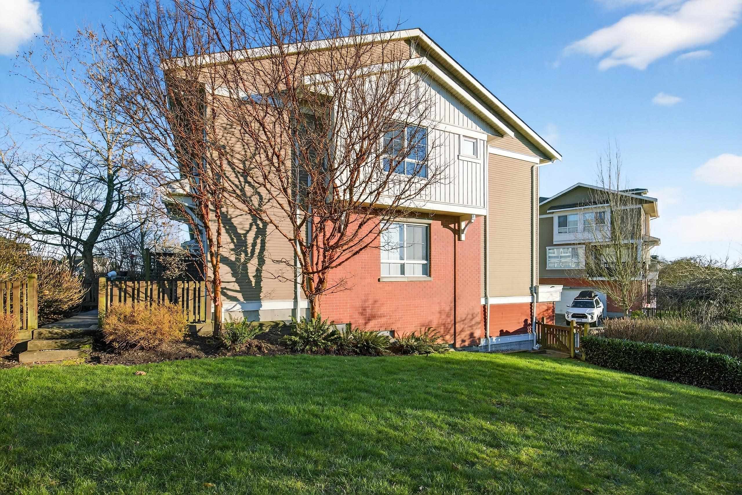 66-19505 68A Avenue, Surrey, BC