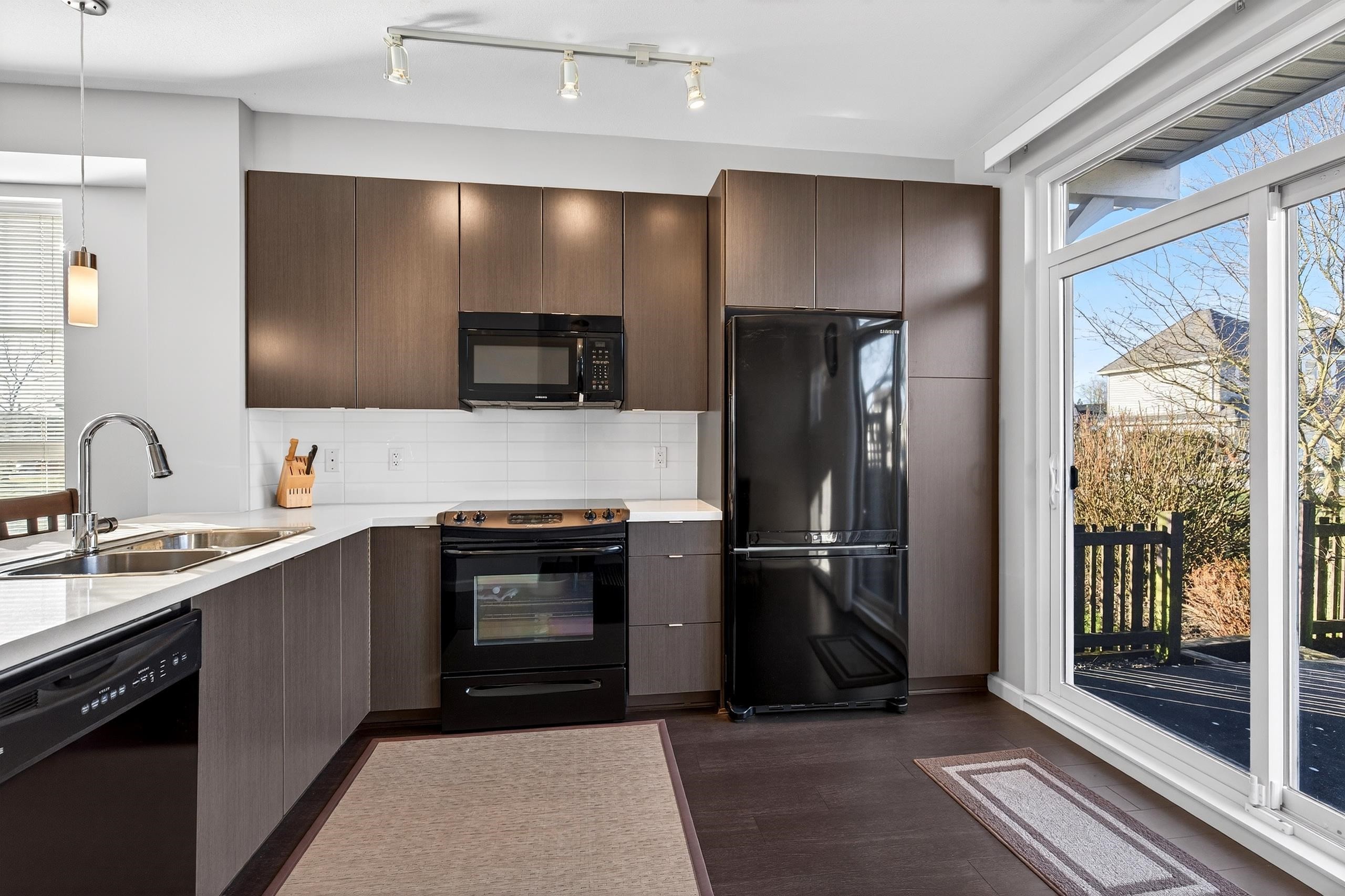 66-19505 68A Avenue, Surrey, BC