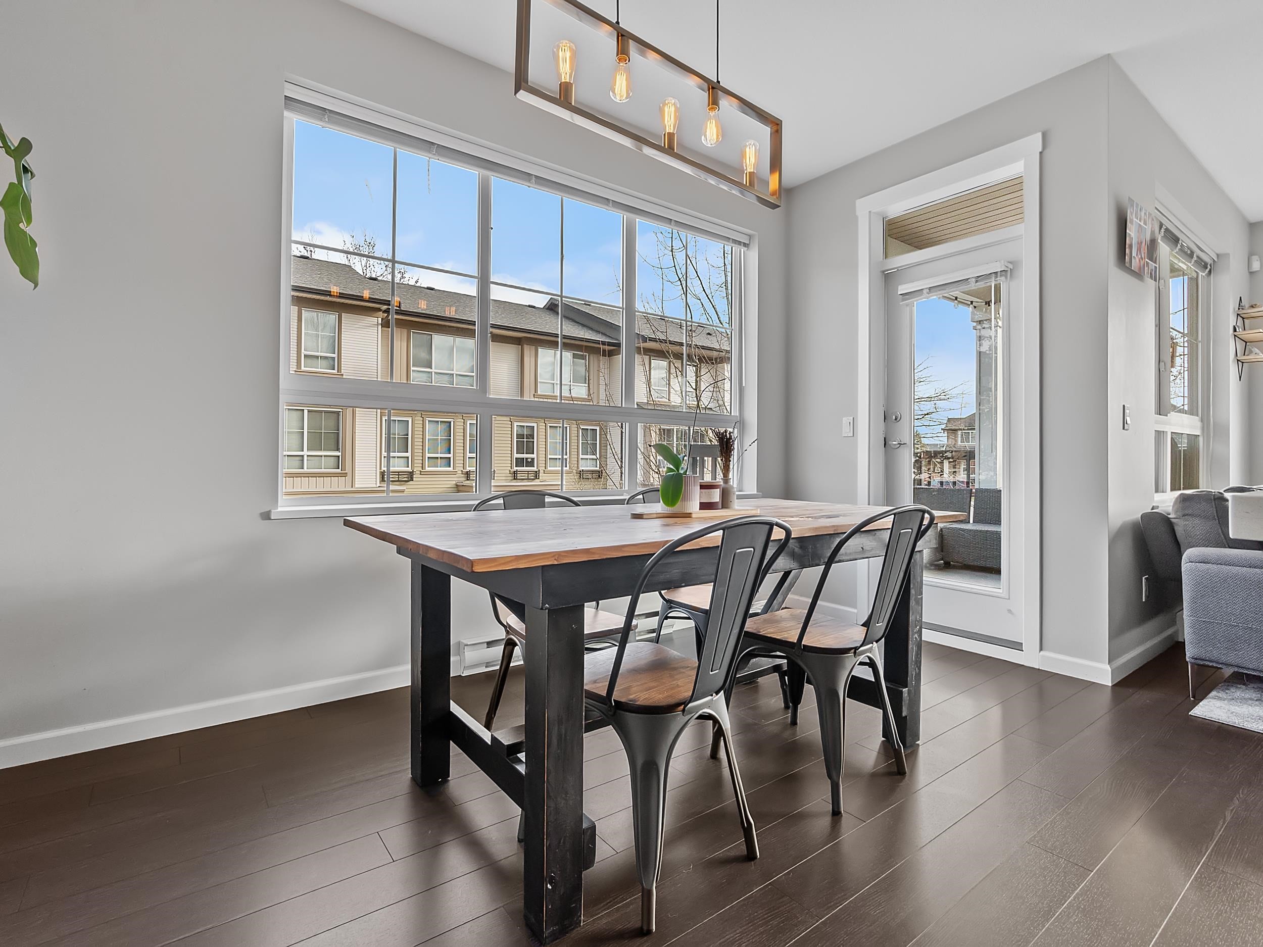 25-19505 68A Avenue, Surrey, BC