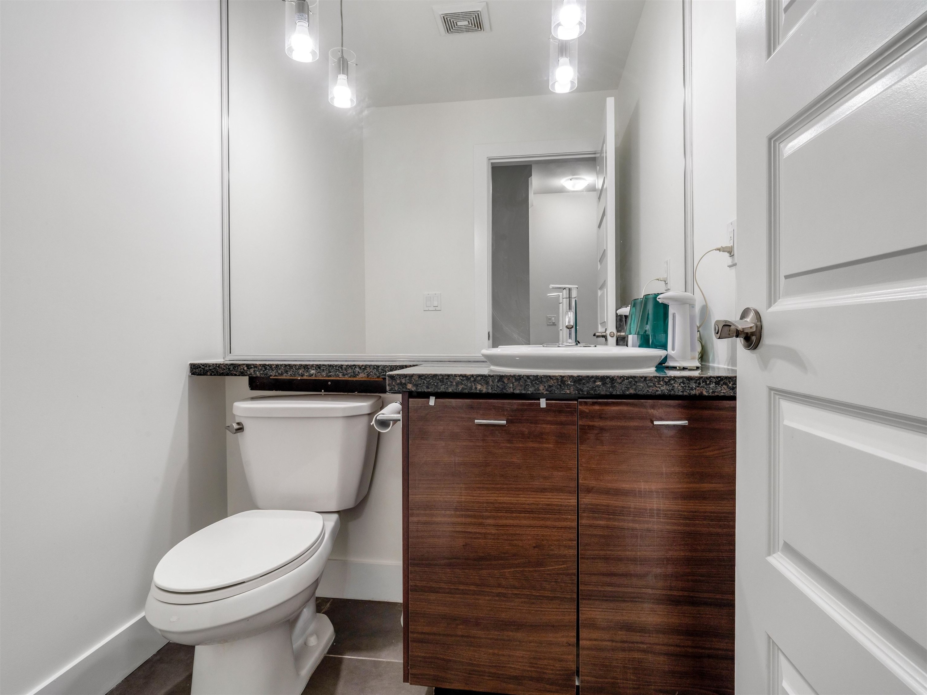 146-6299 144 Street, Surrey, BC