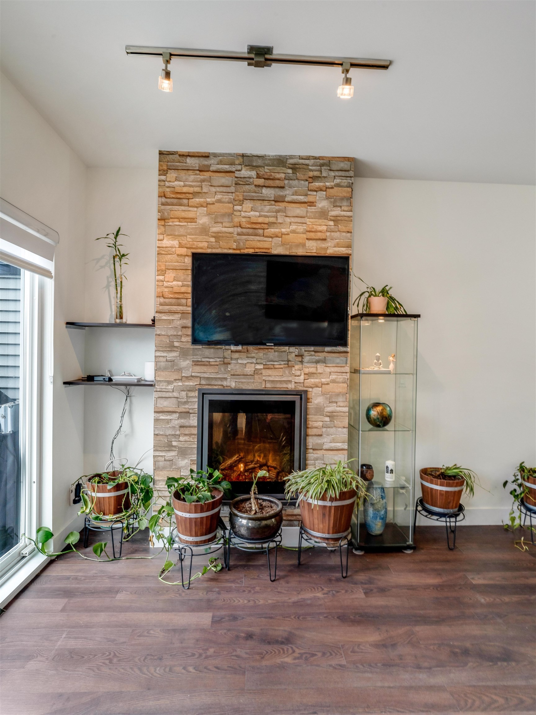 146-6299 144 Street, Surrey, BC