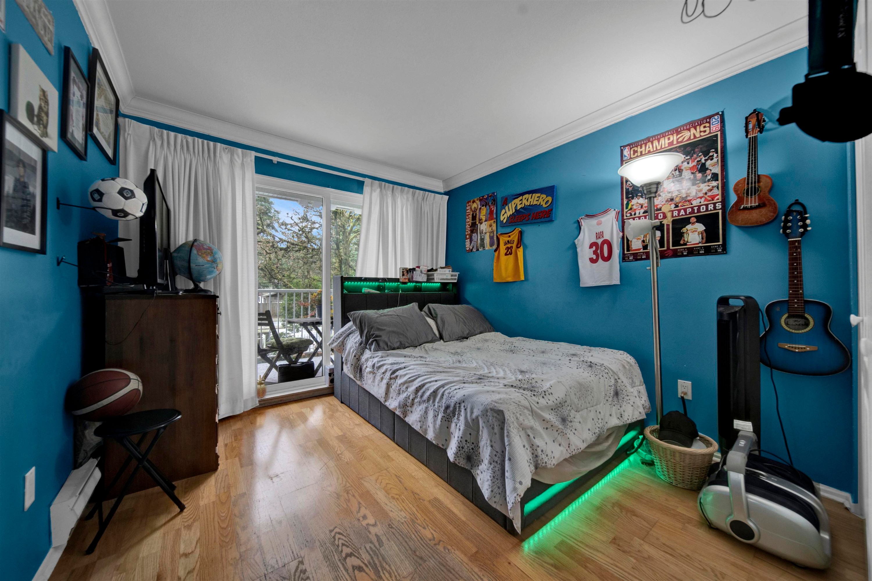 215-9626 148 Street, Surrey, BC