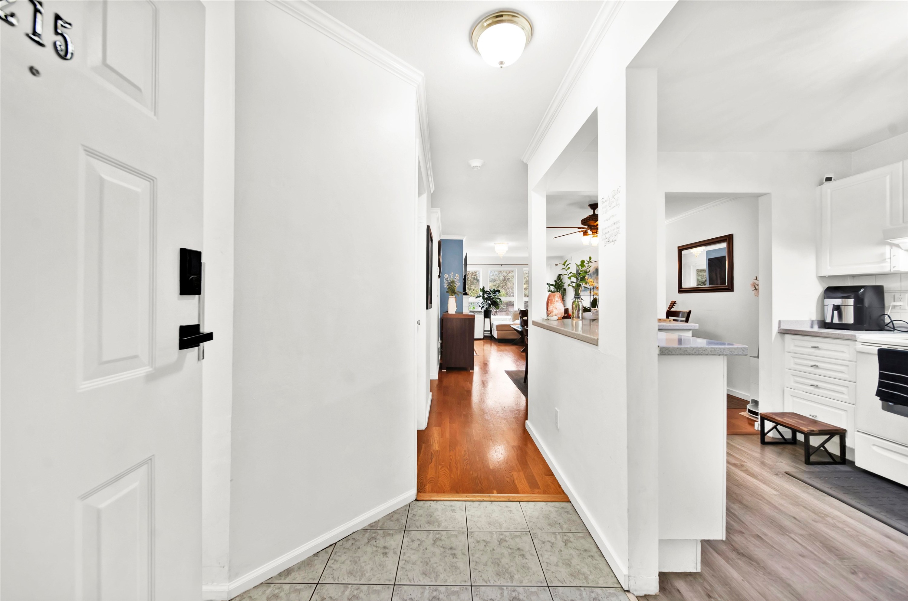 215-9626 148 Street, Surrey, BC