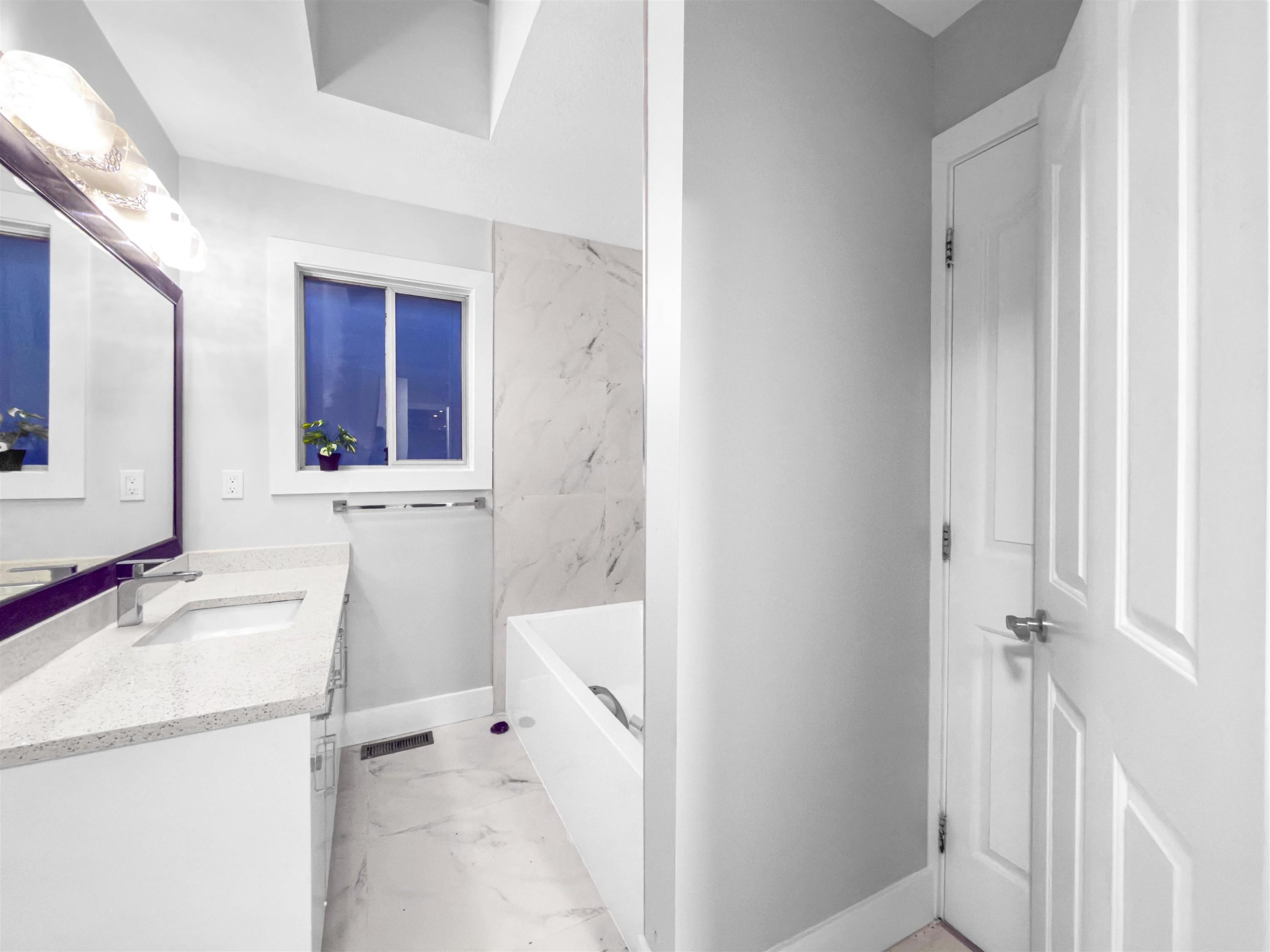 15335 111 Avenue, Surrey, BC