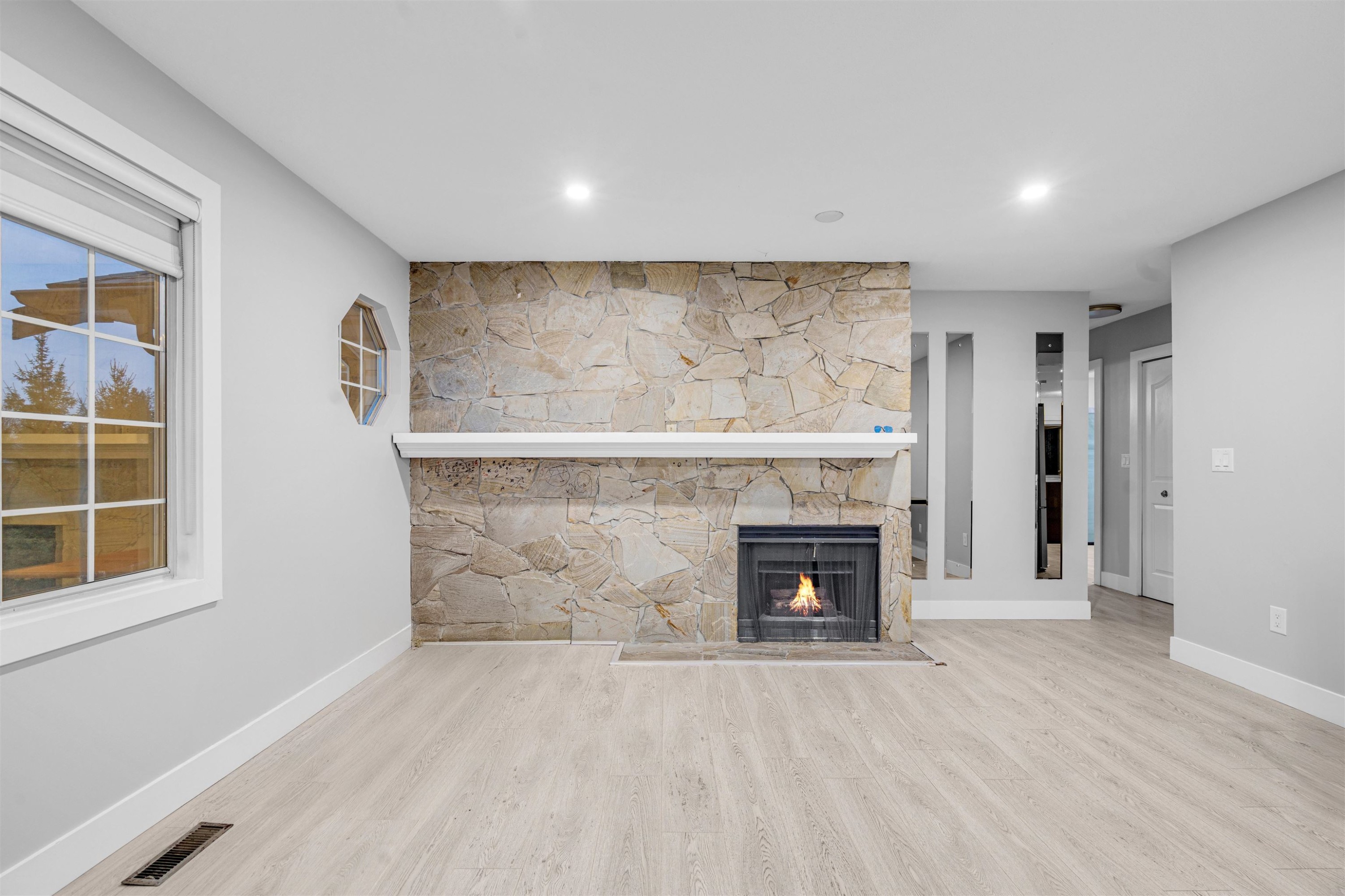 15335 111 Avenue, Surrey, BC