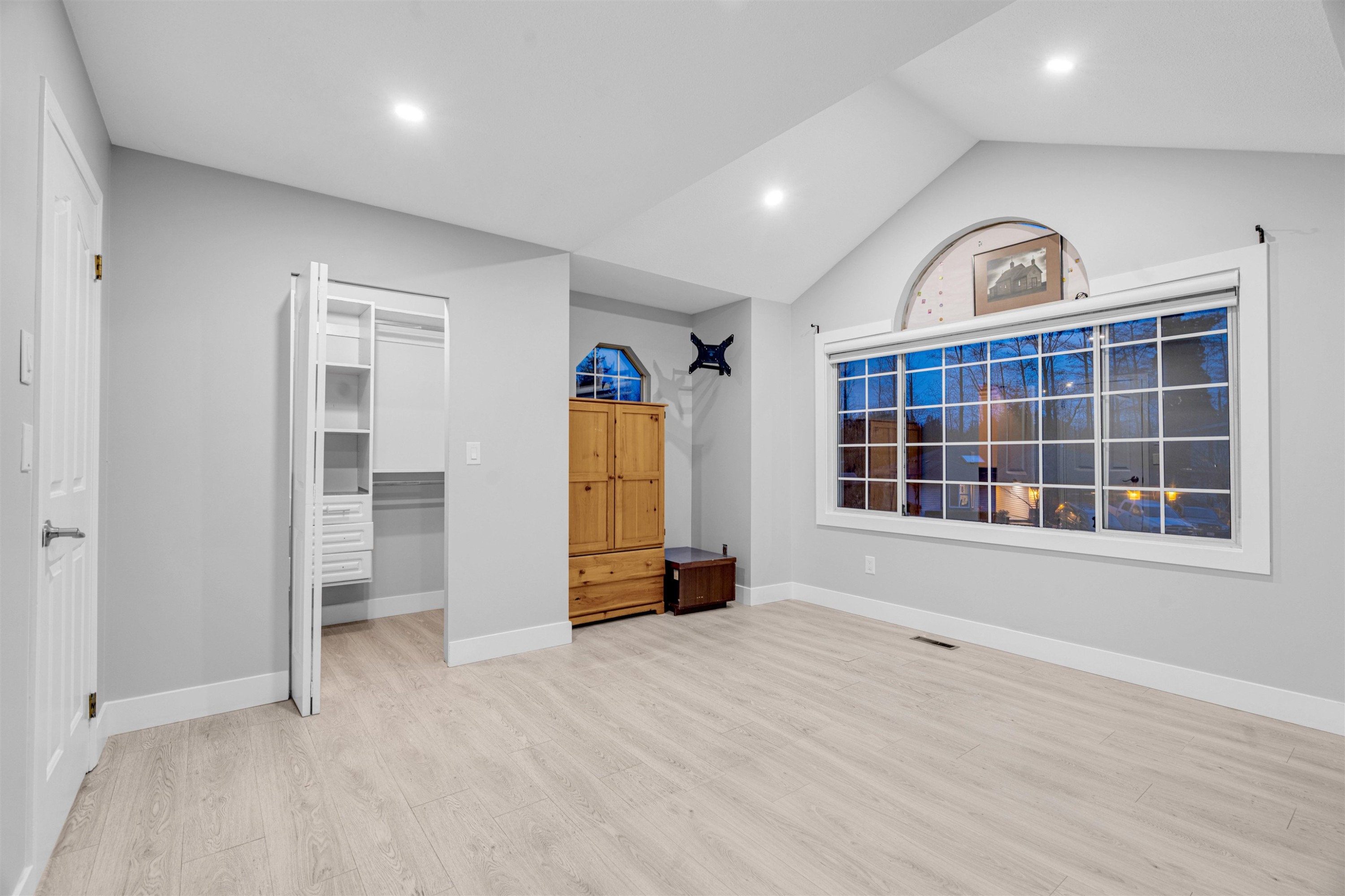 15335 111 Avenue, Surrey, BC