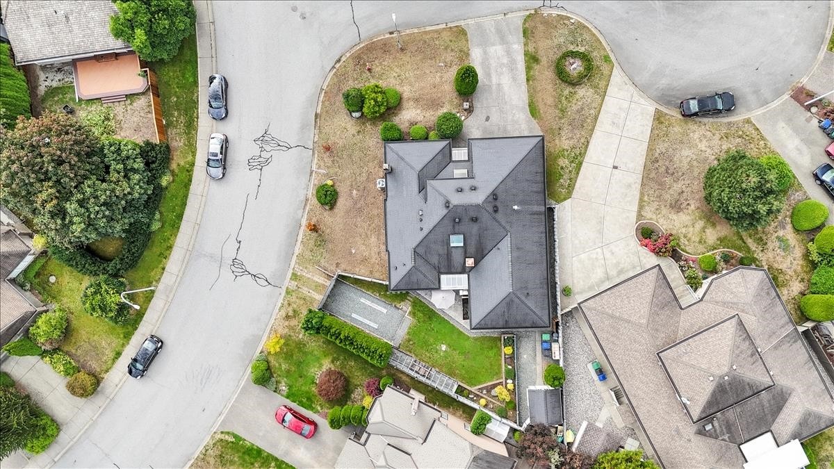 10552 Woodglen Close, Surrey, BC