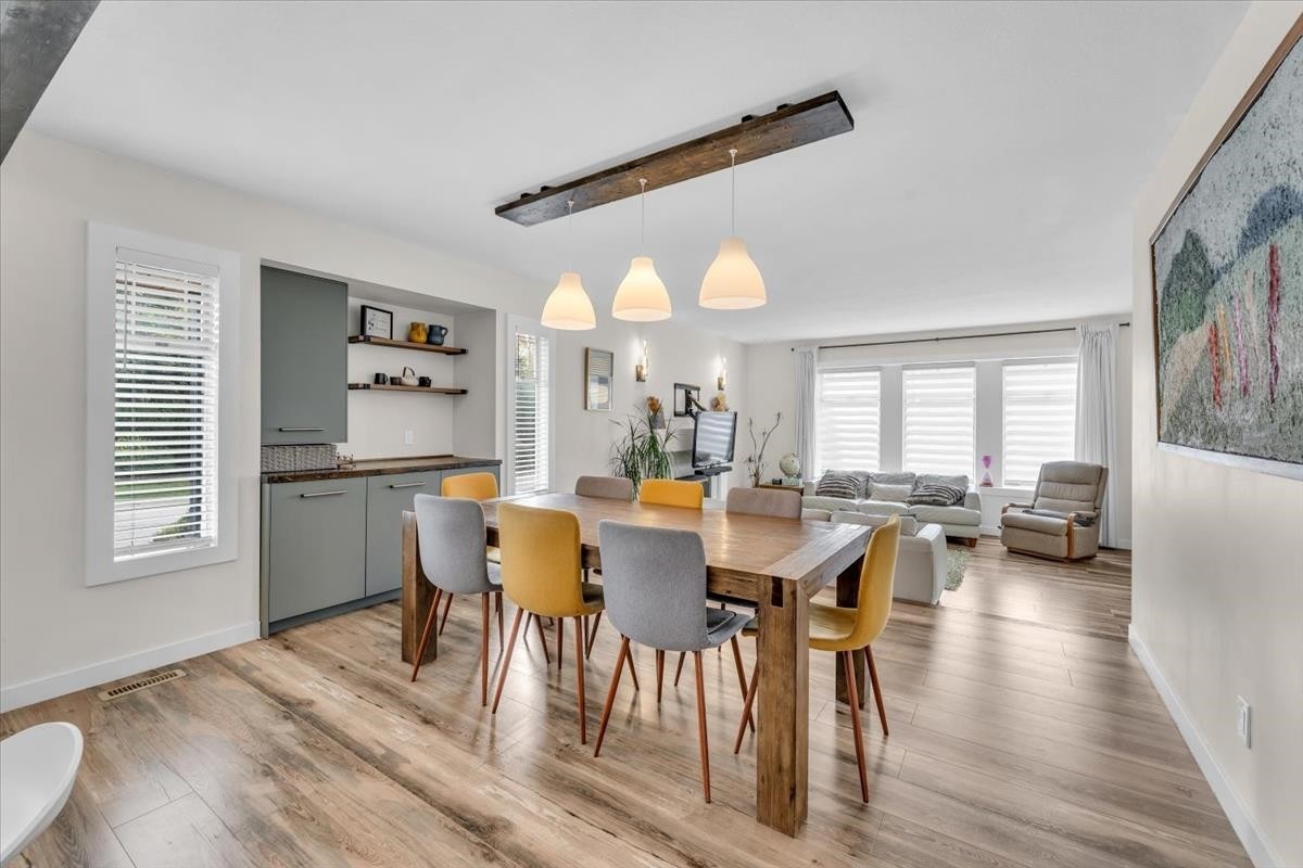 10552 Woodglen Close, Surrey, BC