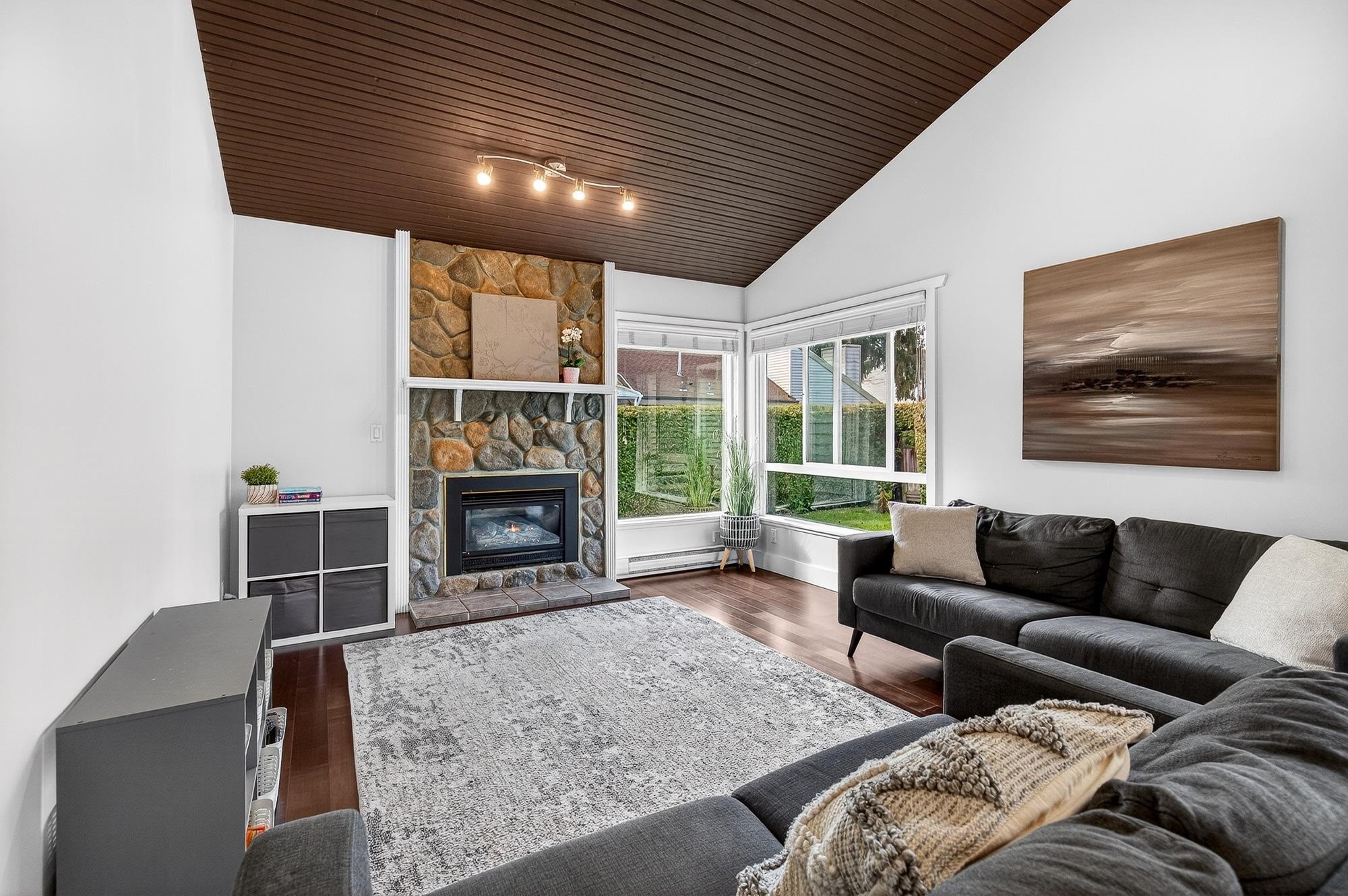 6030 Greenside Drive E, Surrey, BC