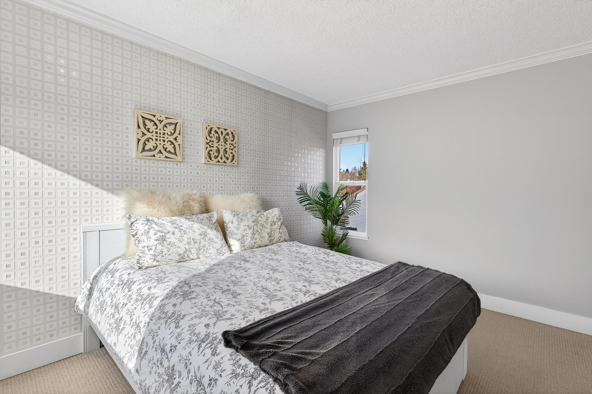 6030 Greenside Drive E, Surrey, BC