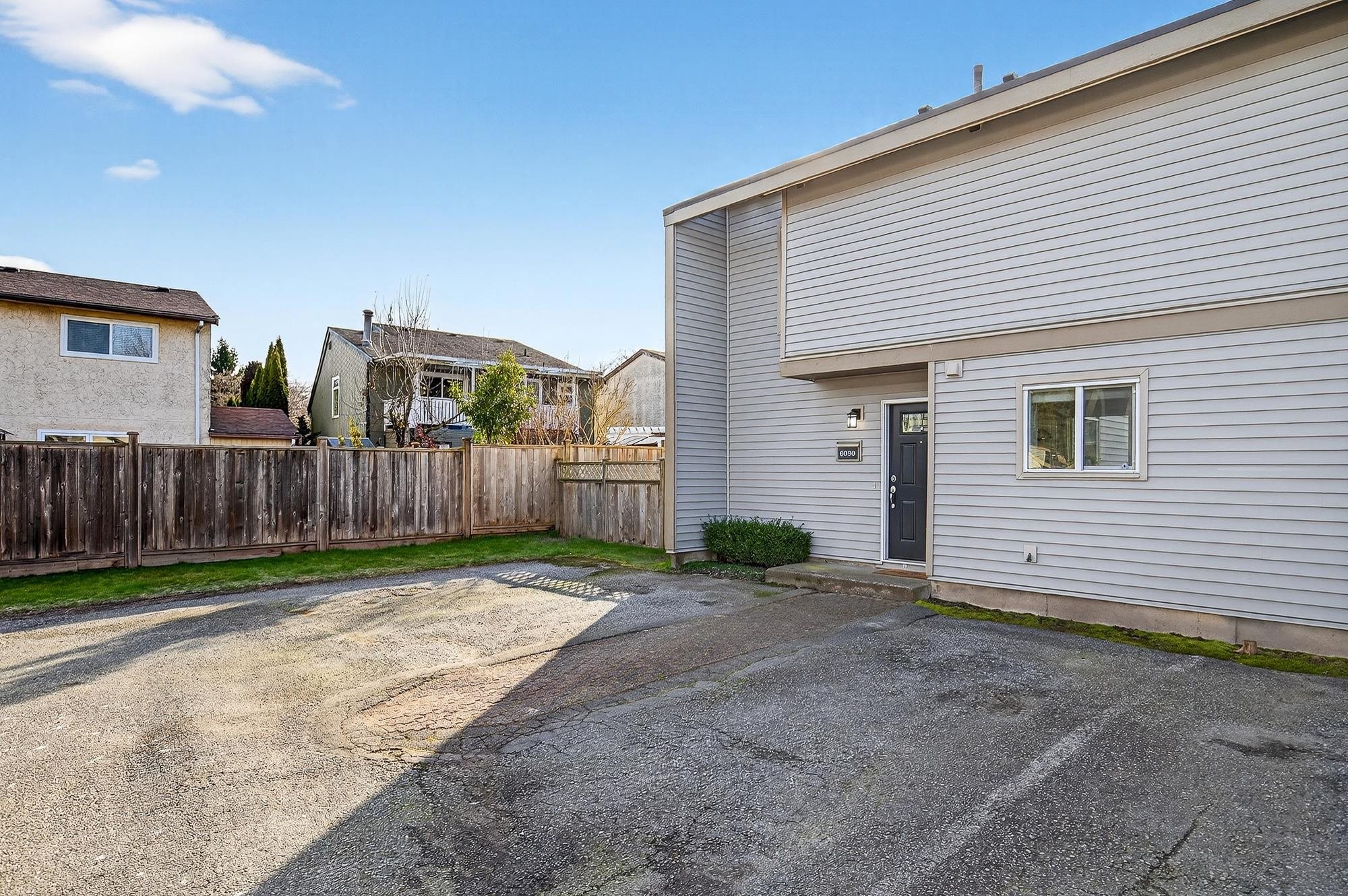 6030 Greenside Drive E, Surrey, BC