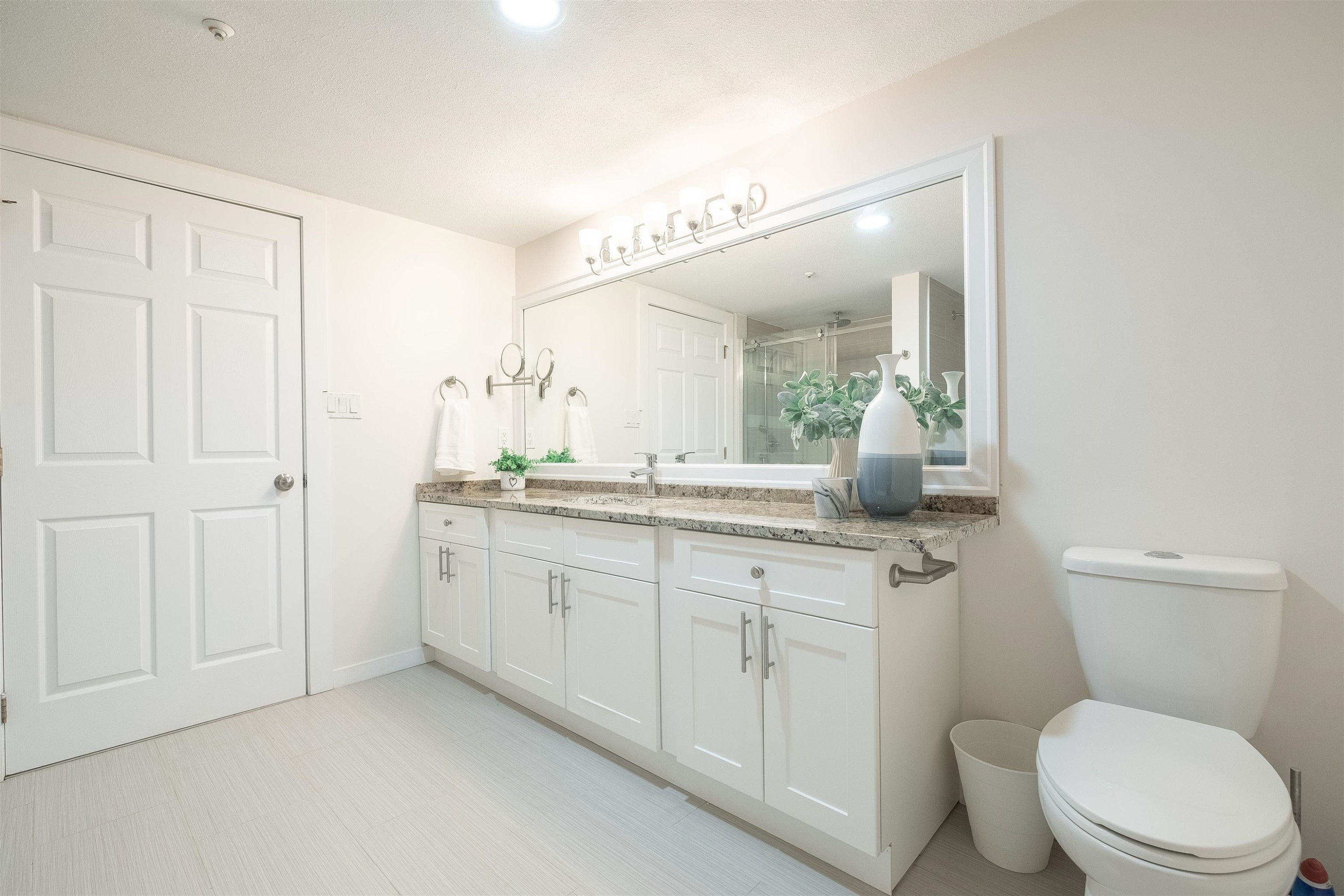 108-15233 Pacific Avenue, White Rock, BC