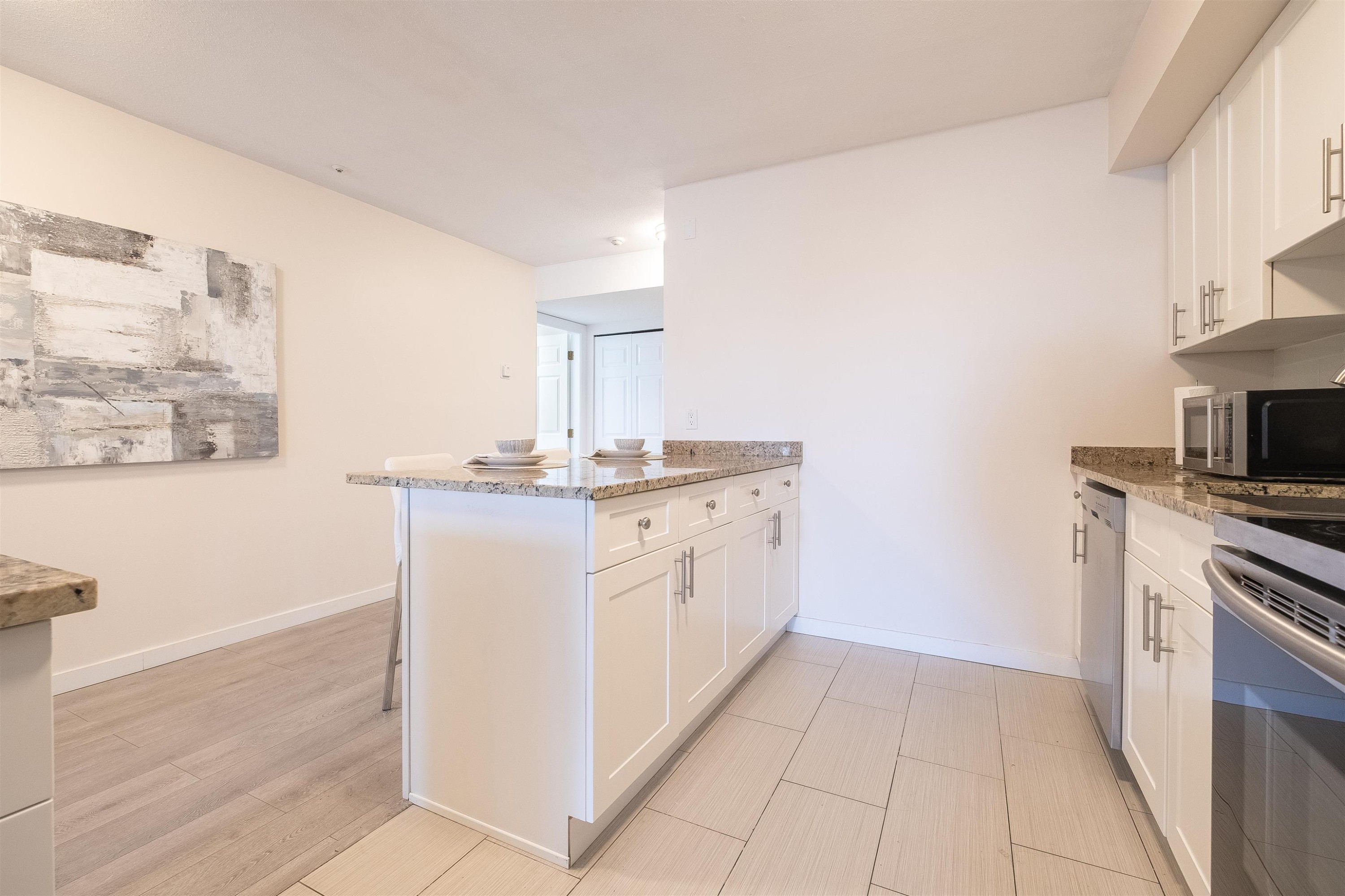 108-15233 Pacific Avenue, White Rock, BC