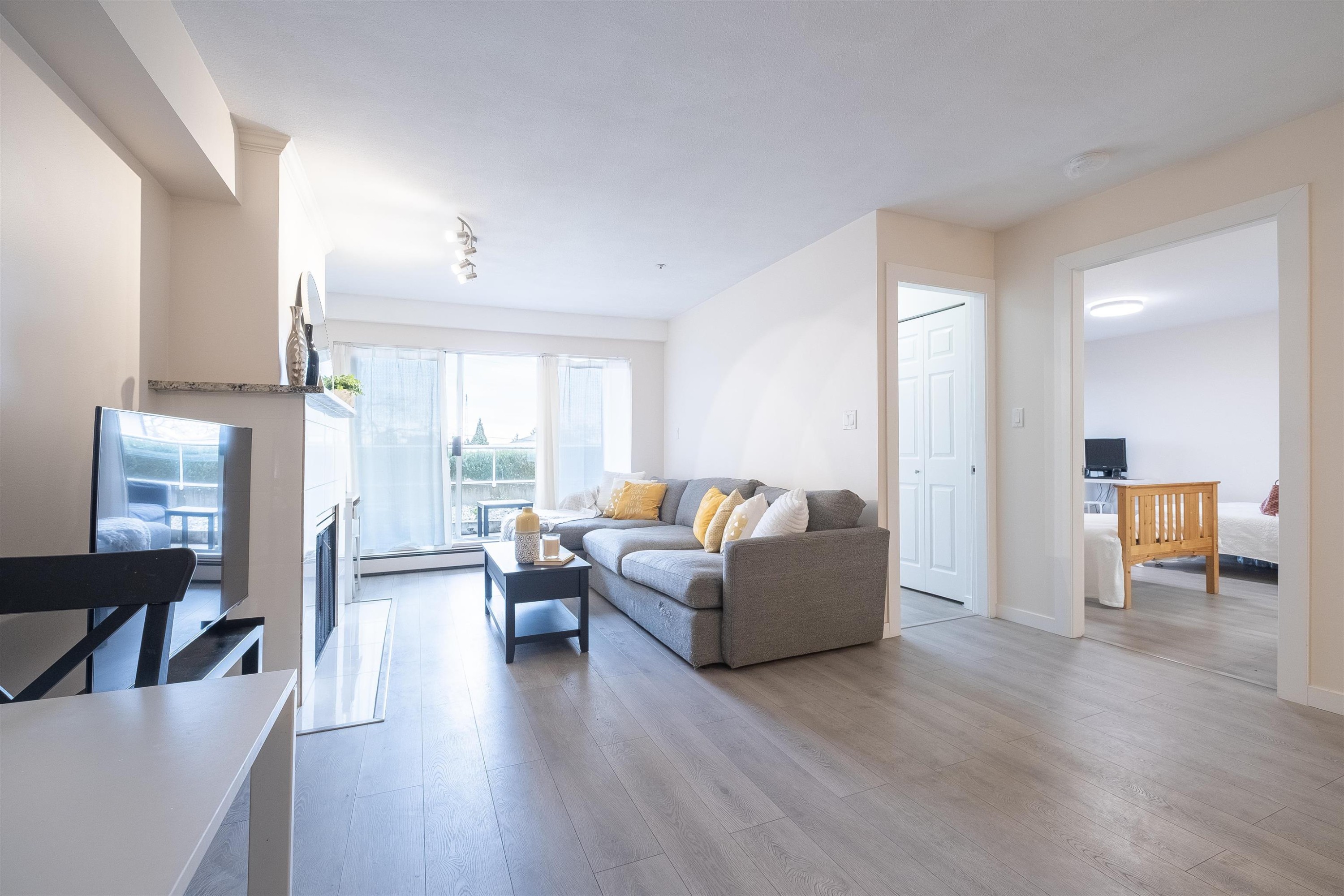 108-15233 Pacific Avenue, White Rock, BC