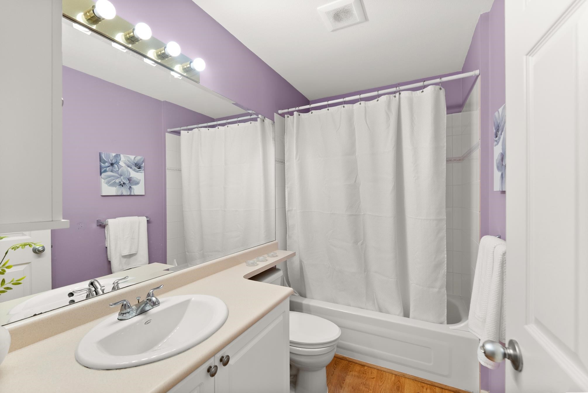 20-15037 58Th Avenue, Surrey, BC