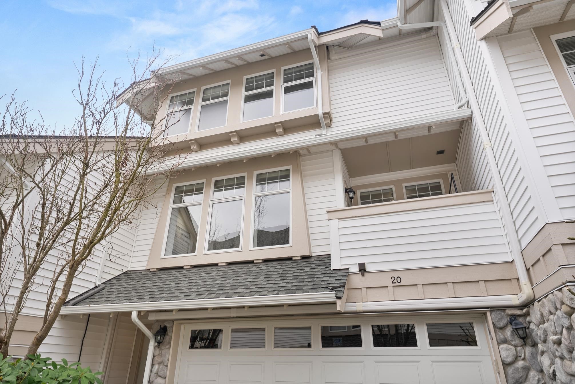 20-15037 58Th Avenue, Surrey, BC