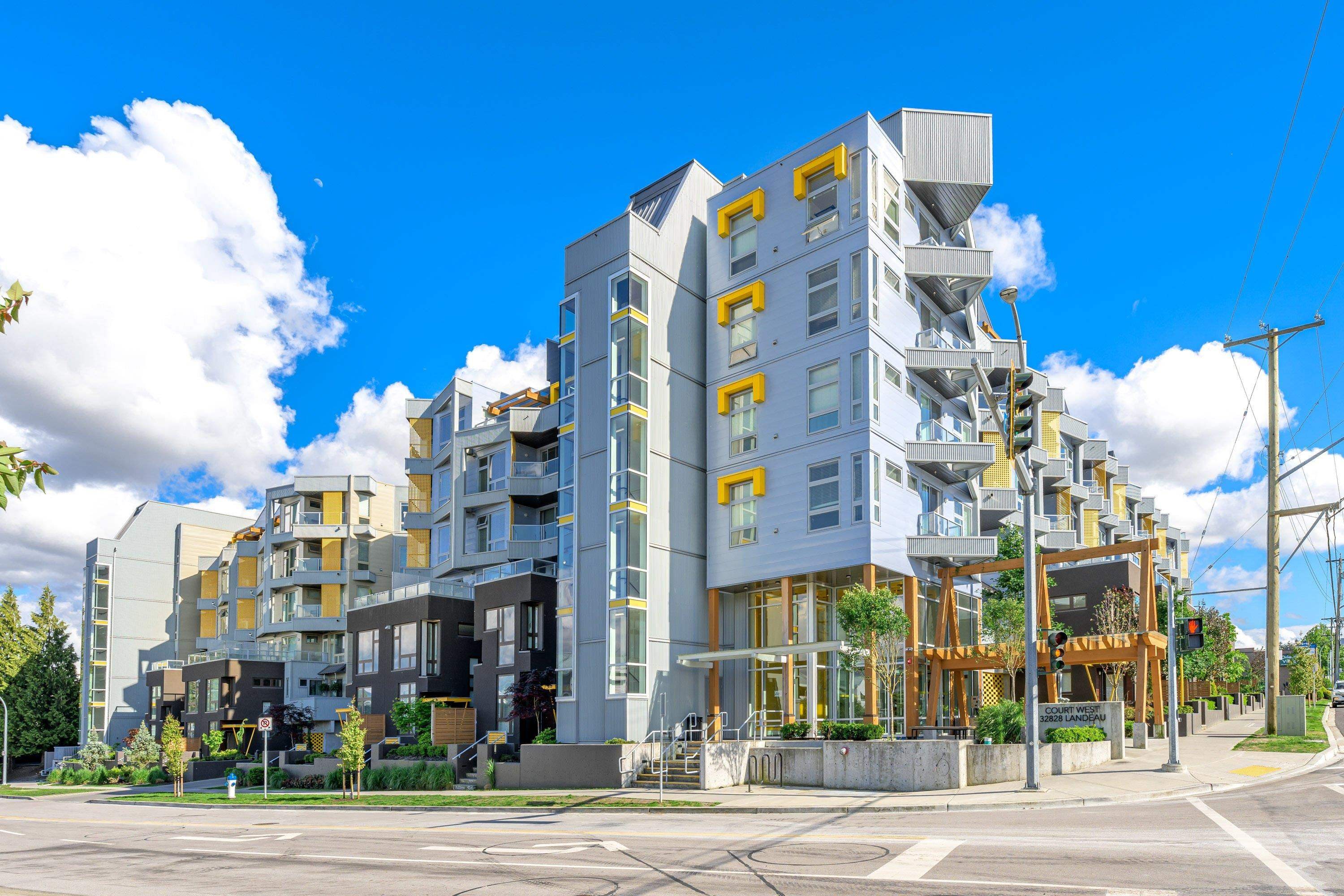 601-32838 Landeau Place, Abbotsford, BC