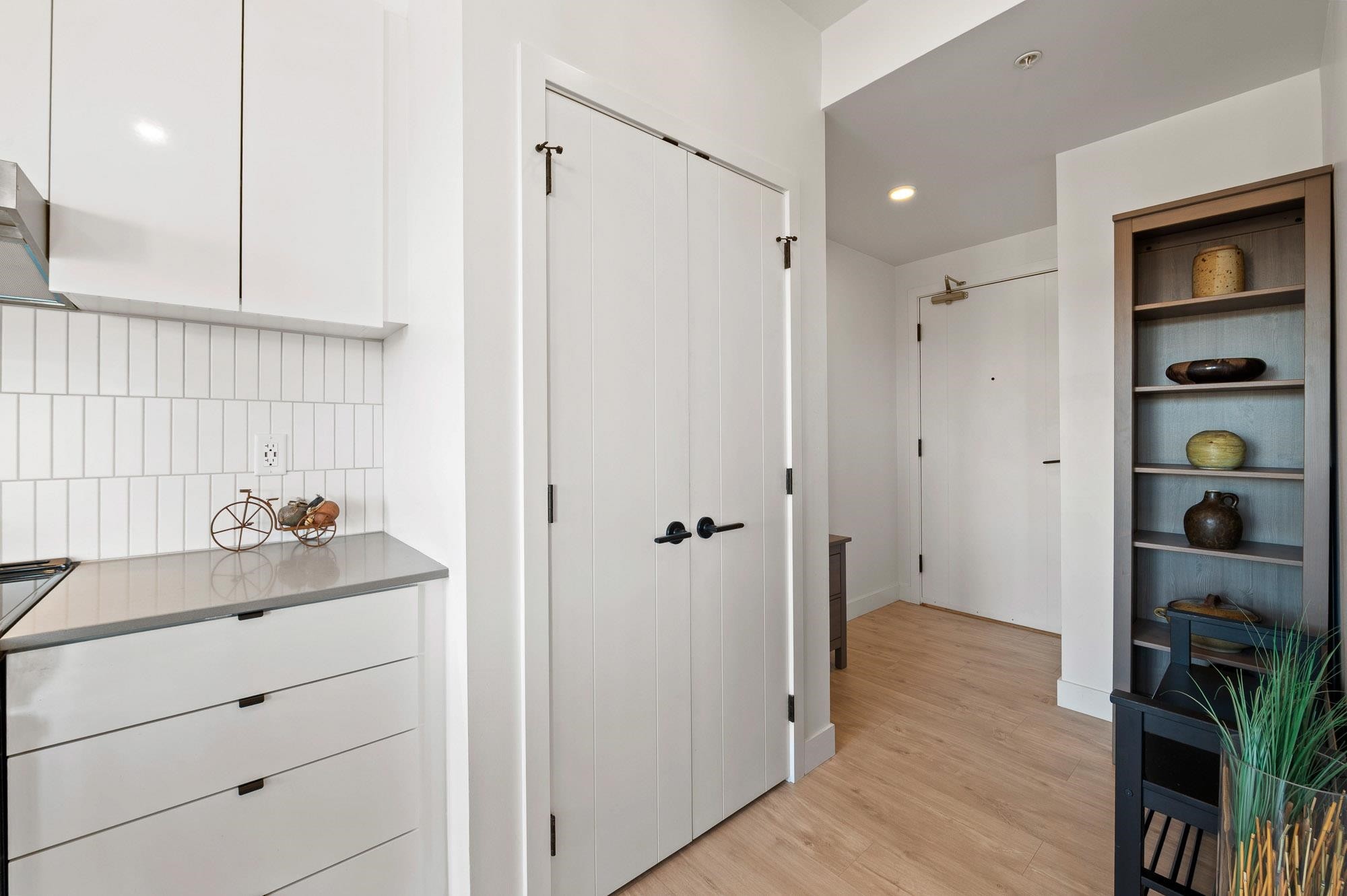 601-32838 Landeau Place, Abbotsford, BC