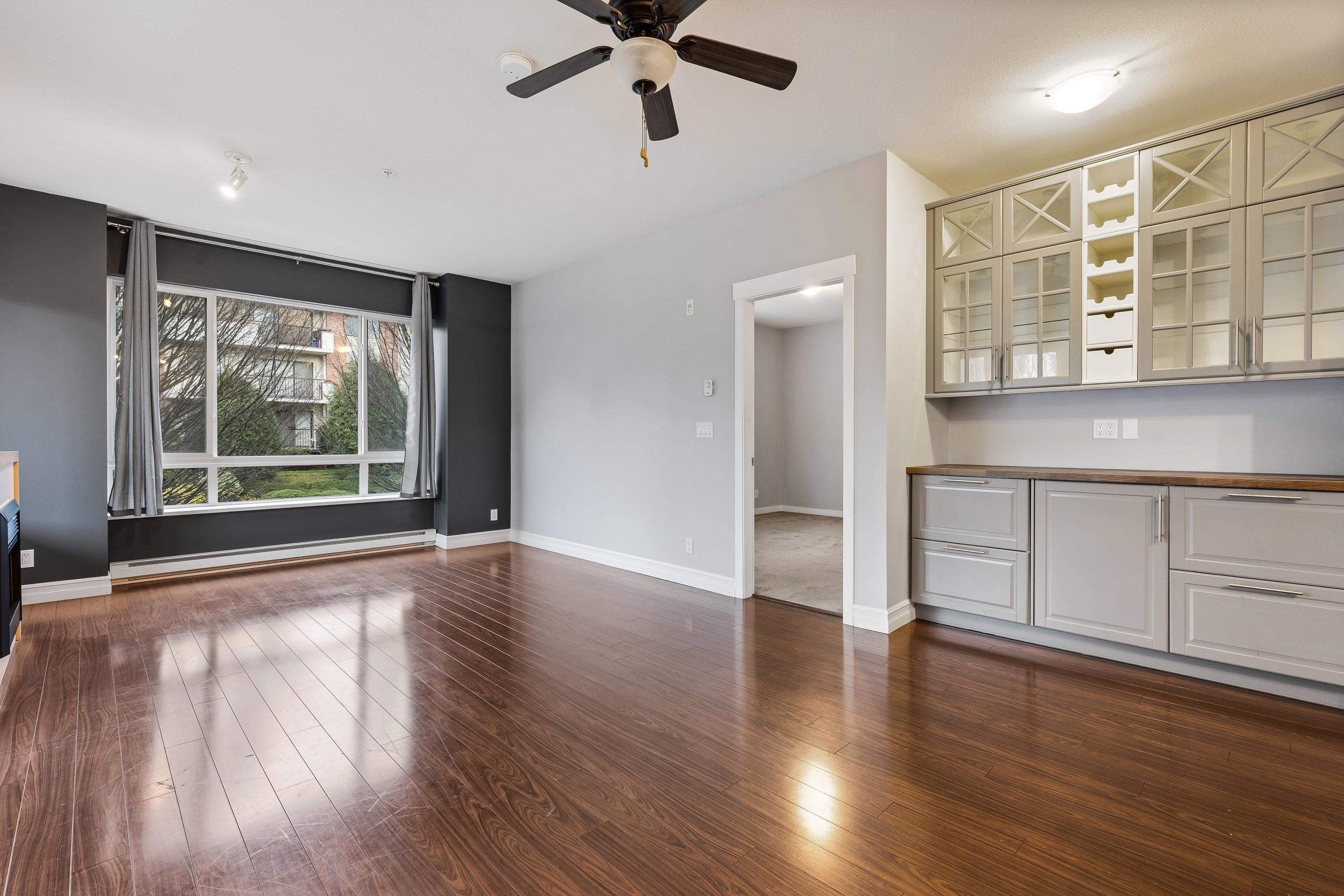 215-2943 Nelson Place, Abbotsford, BC