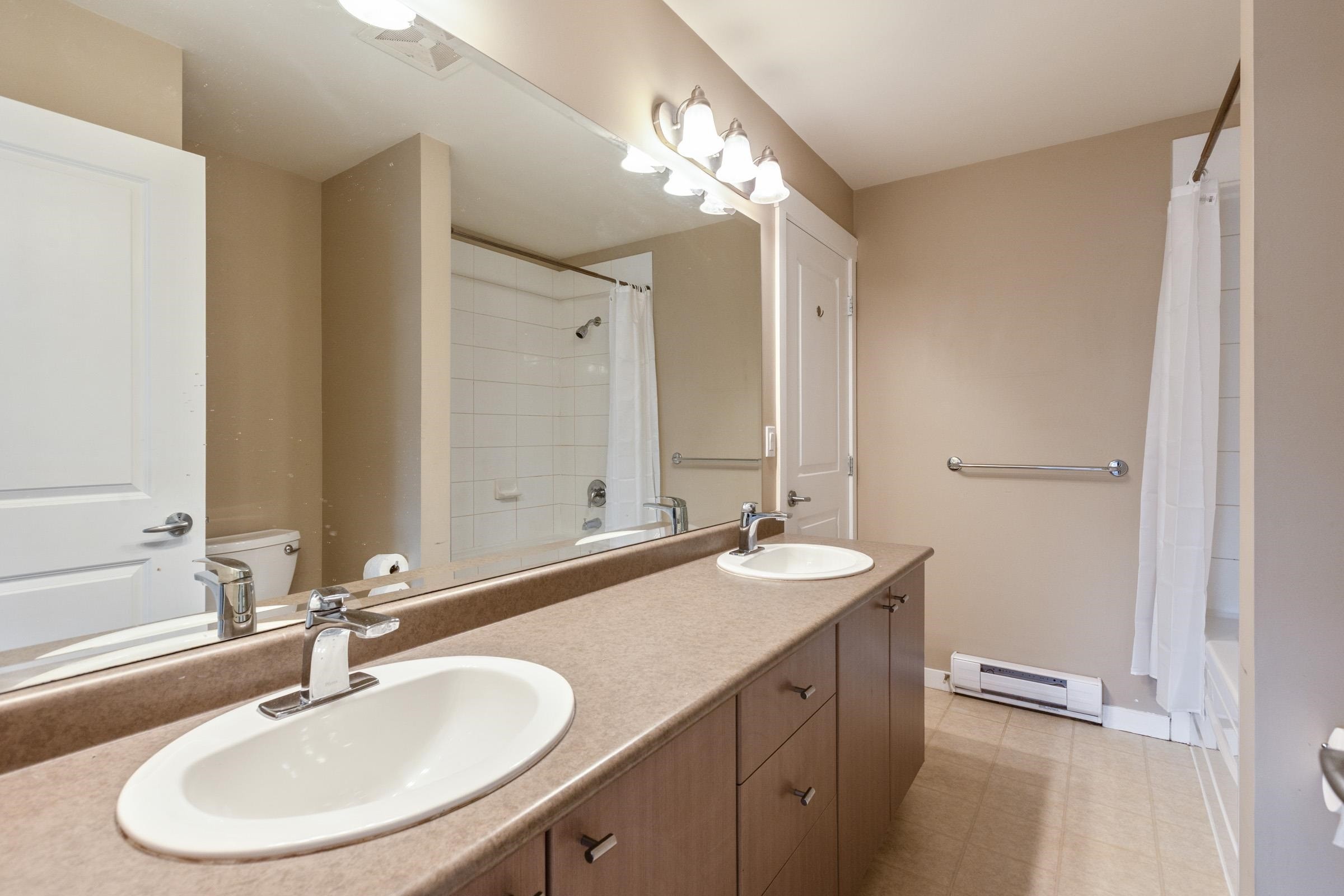 30-7155 189 Street, Surrey, BC